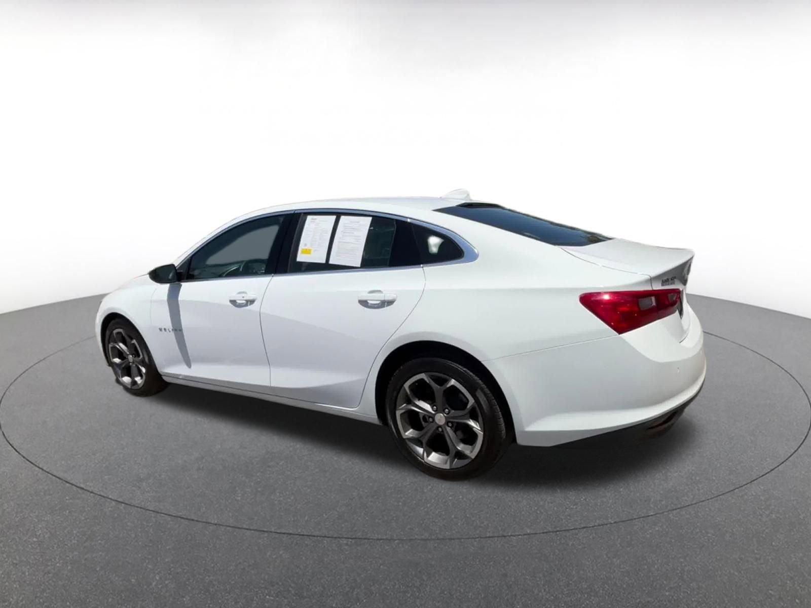 Thumbnail: 2024 Chevrolet Malibu - 10