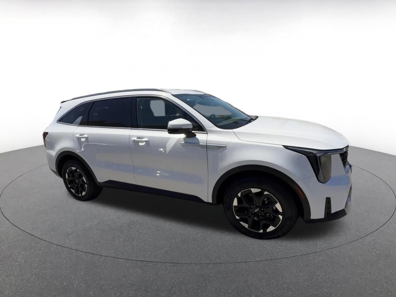 Thumbnail: 2024 Kia Sorento - 2