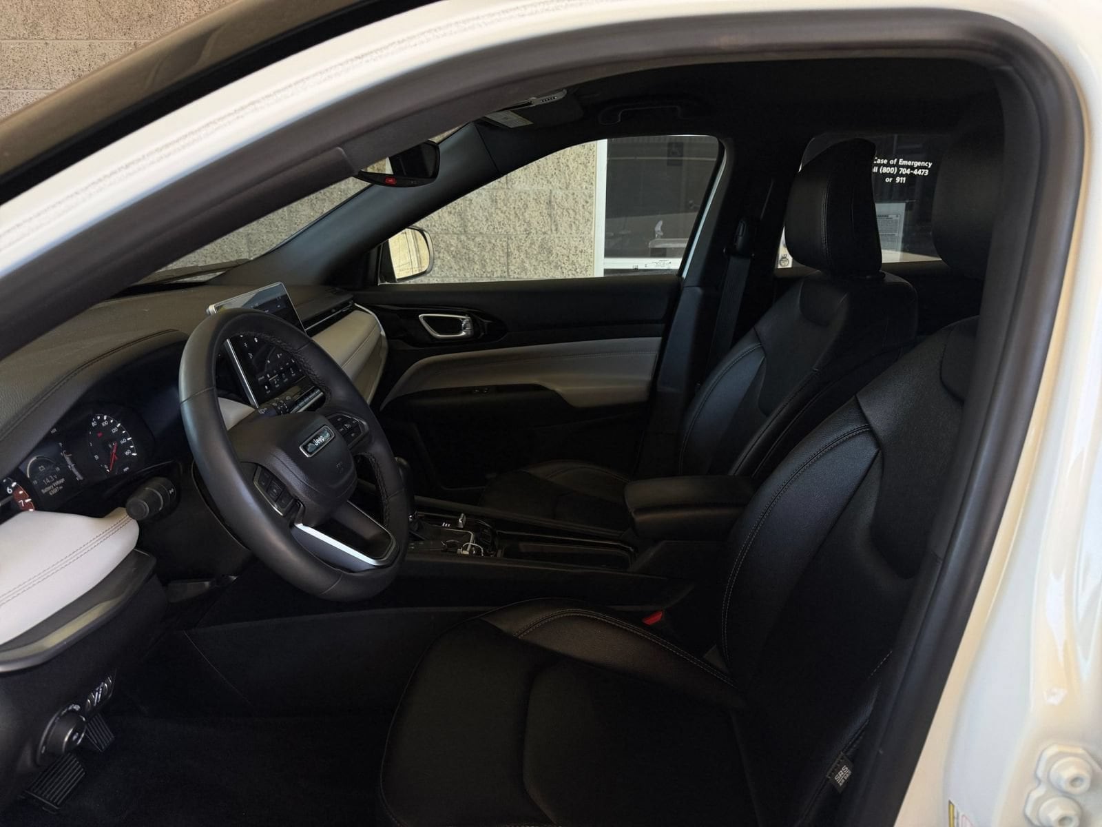 Thumbnail: 2025 Jeep Compass - 23
