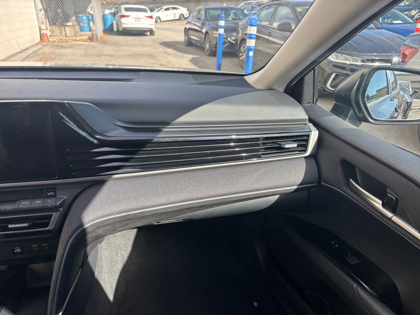 Thumbnail: 2025 Toyota Camry - 35