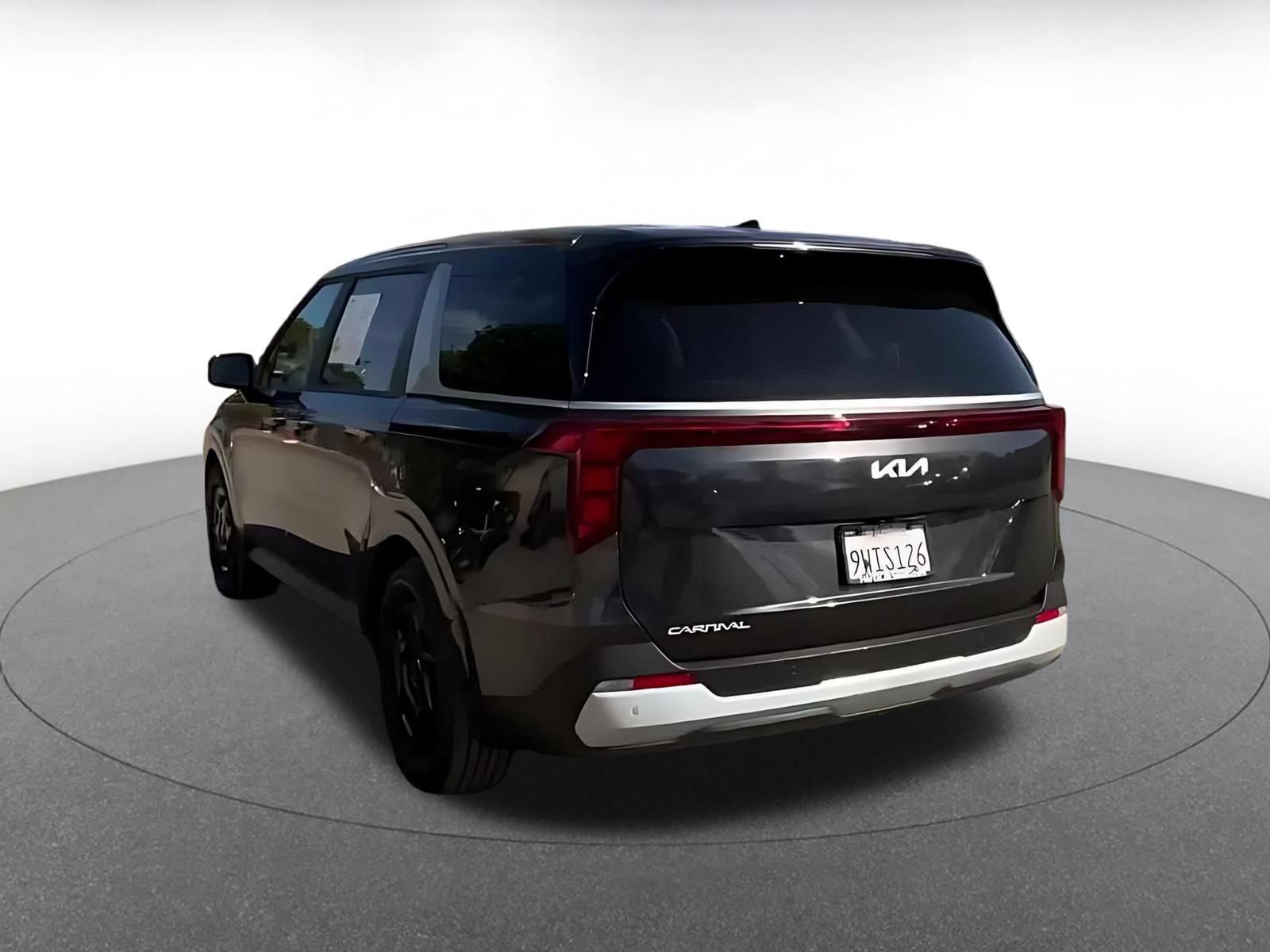 Thumbnail: 2026 Kia Carnival - 11