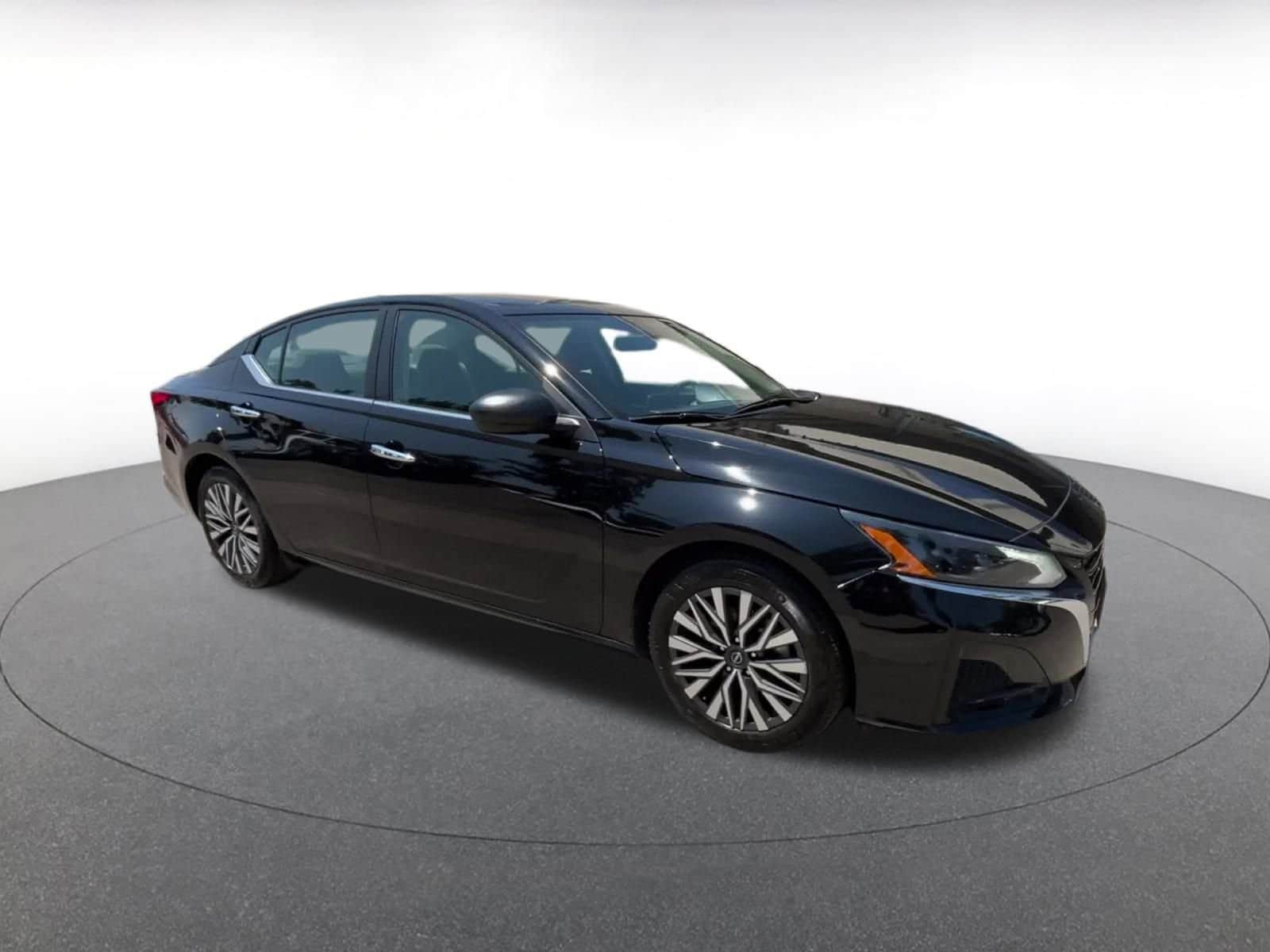 Thumbnail: 2024 Nissan Altima - 2