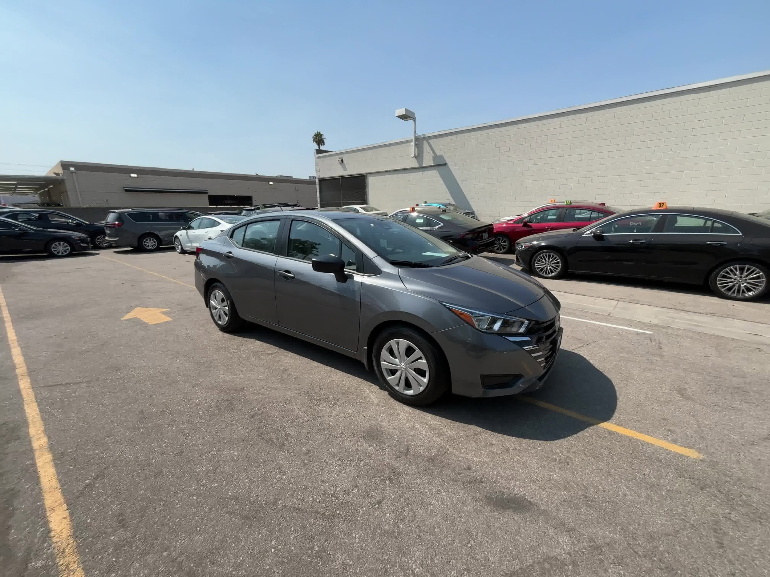 2023 Nissan Versa S 6