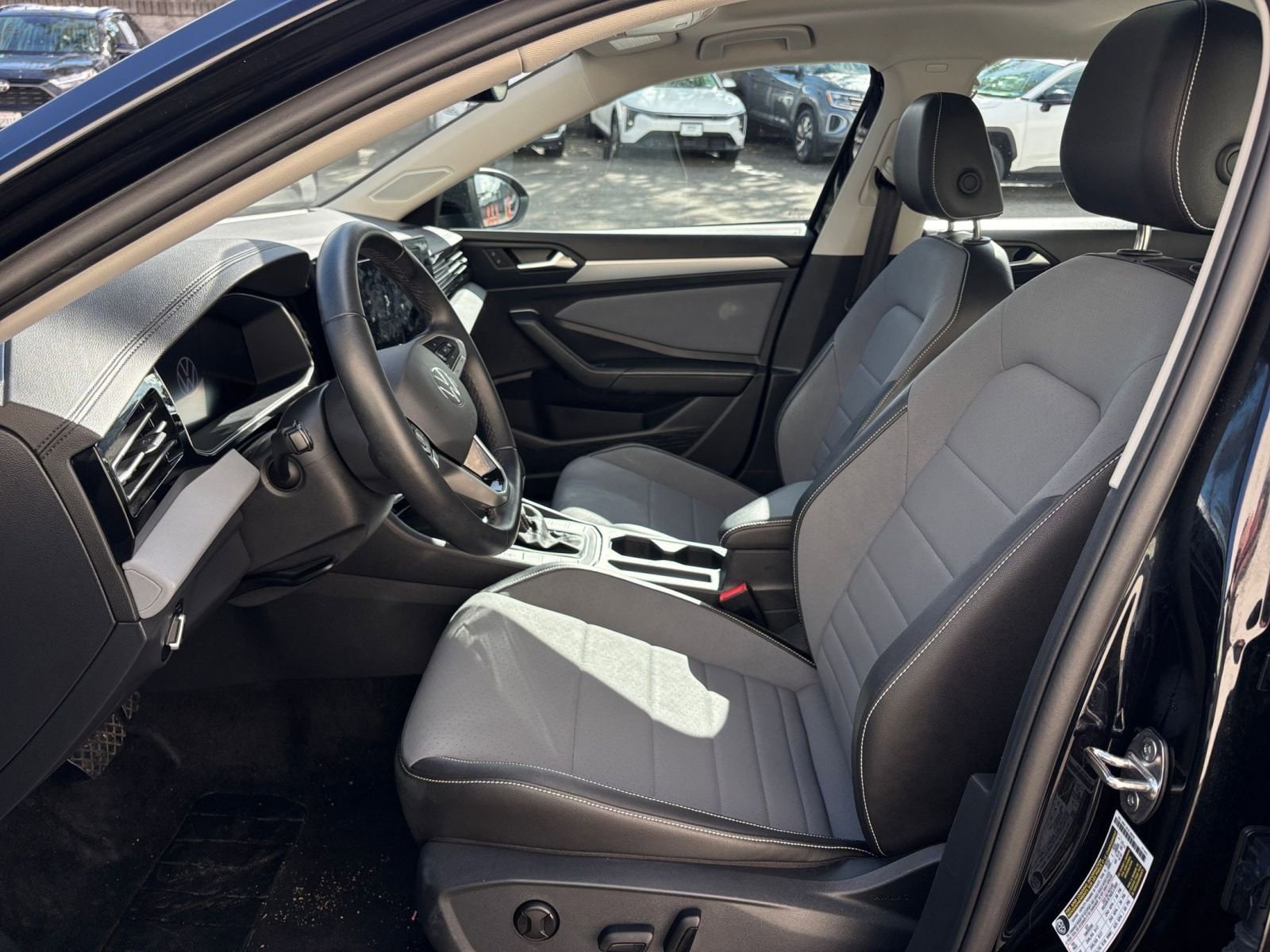 Thumbnail: 2025 Volkswagen Jetta - 27