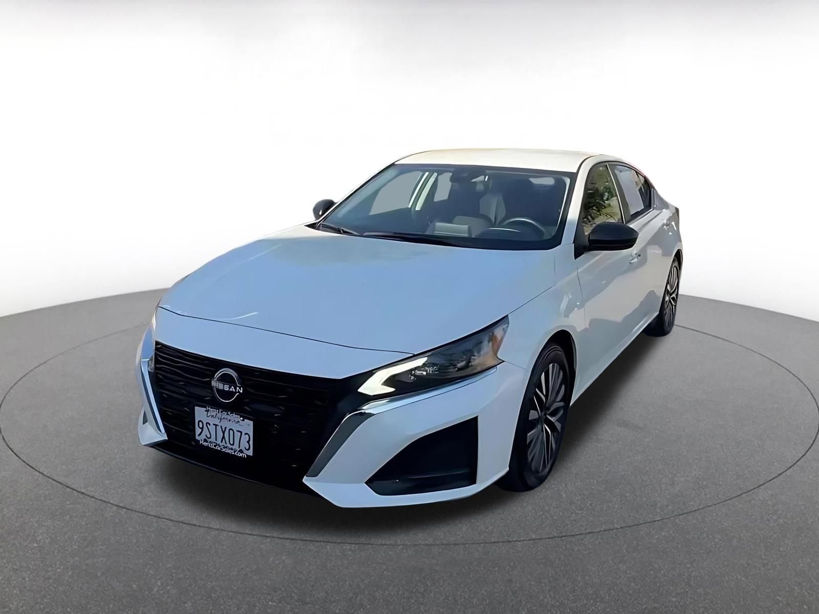 Thumbnail: 2025 Nissan Altima - 7