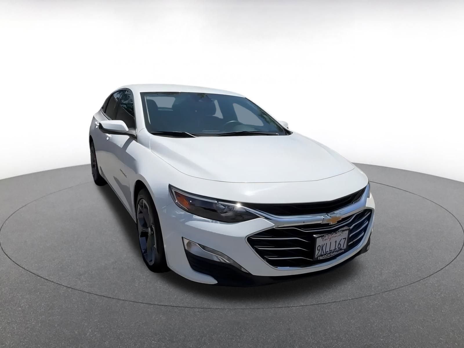Thumbnail: 2024 Chevrolet Malibu - 3