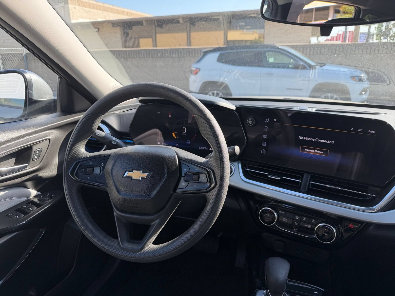 Thumbnail: 2025 Chevrolet Trax - 32