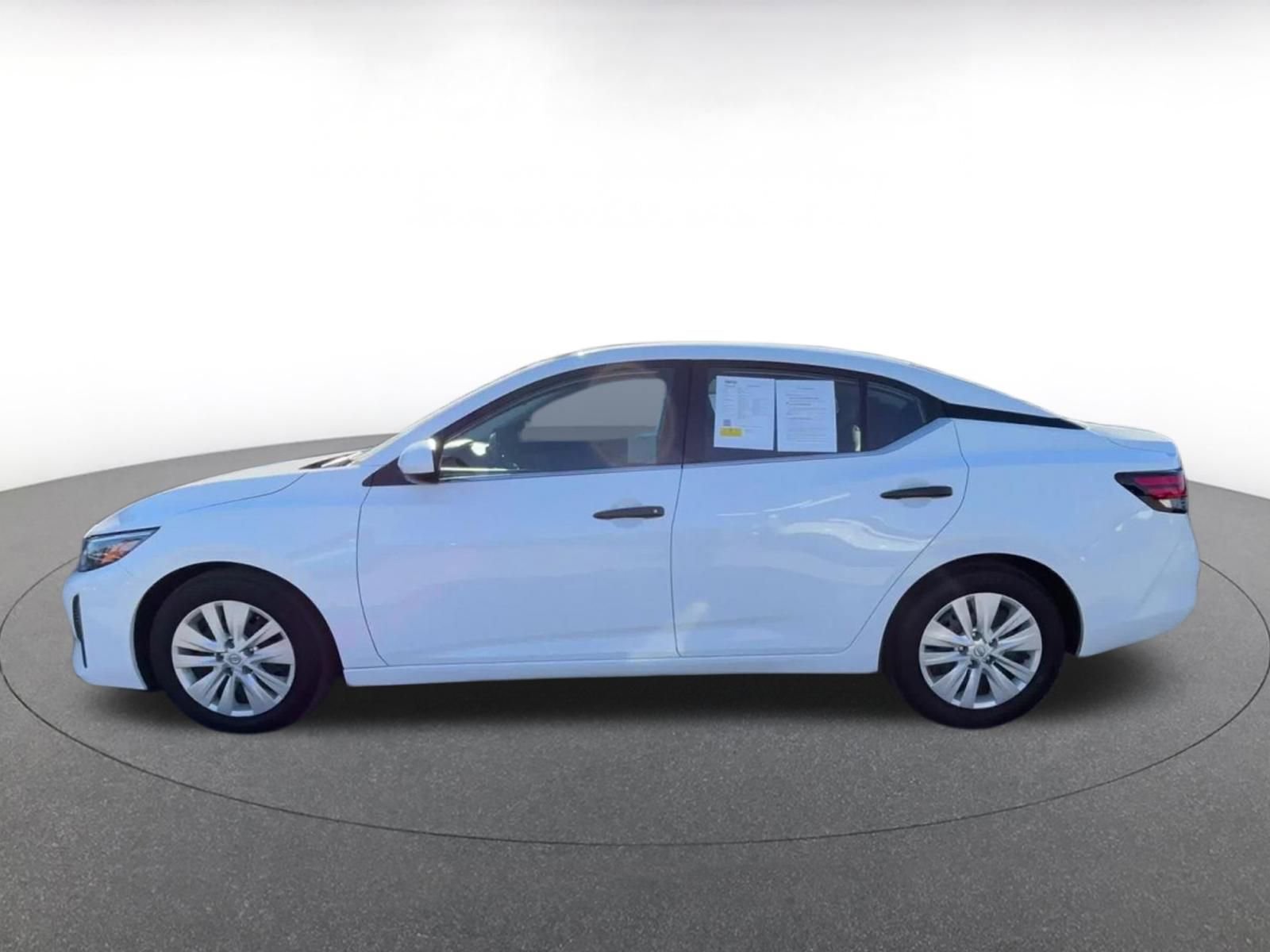 Thumbnail: 2025 Nissan Sentra - 9