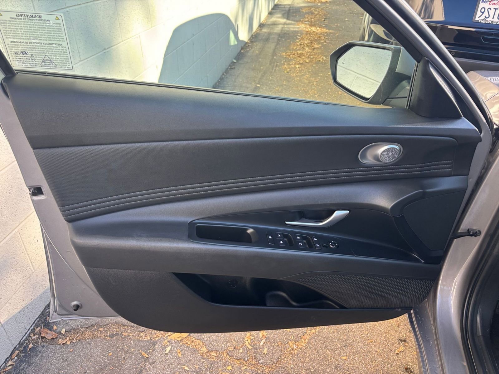 Thumbnail: 2025 Hyundai Elantra - 20