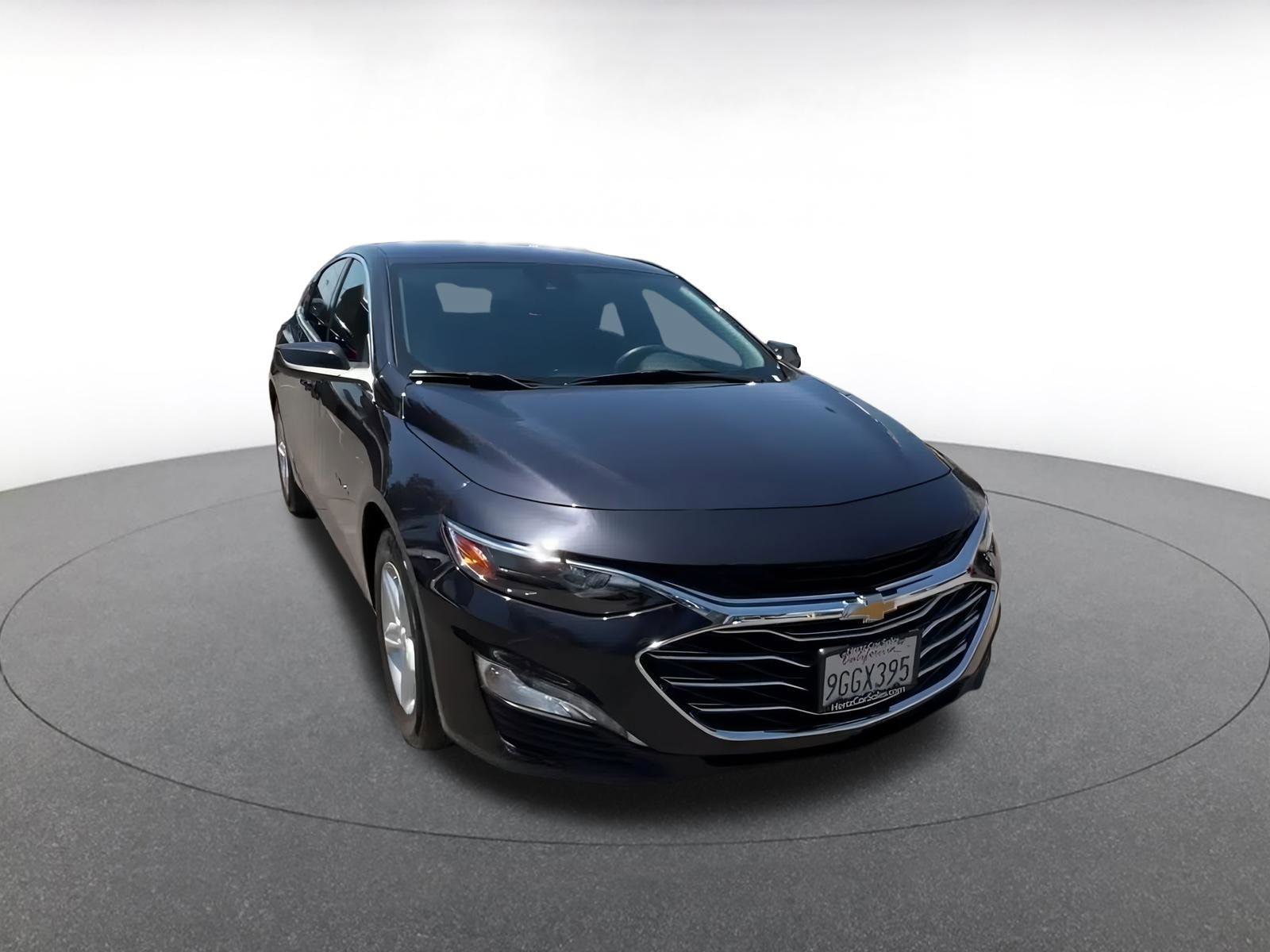 Thumbnail: 2023 Chevrolet Malibu - 4