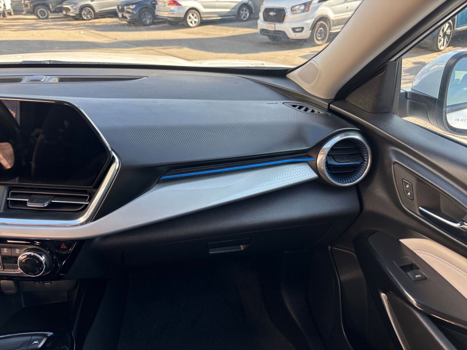 Thumbnail: 2025 Chevrolet Trax - 35