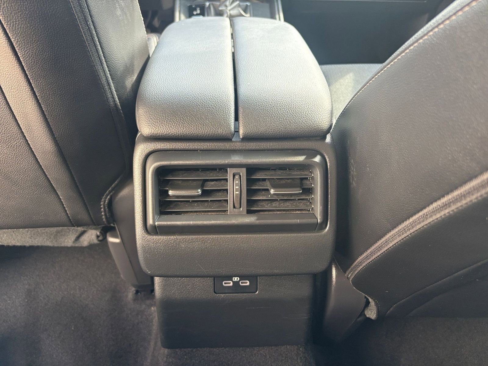 Thumbnail: 2025 Mazda CX-50 - 24