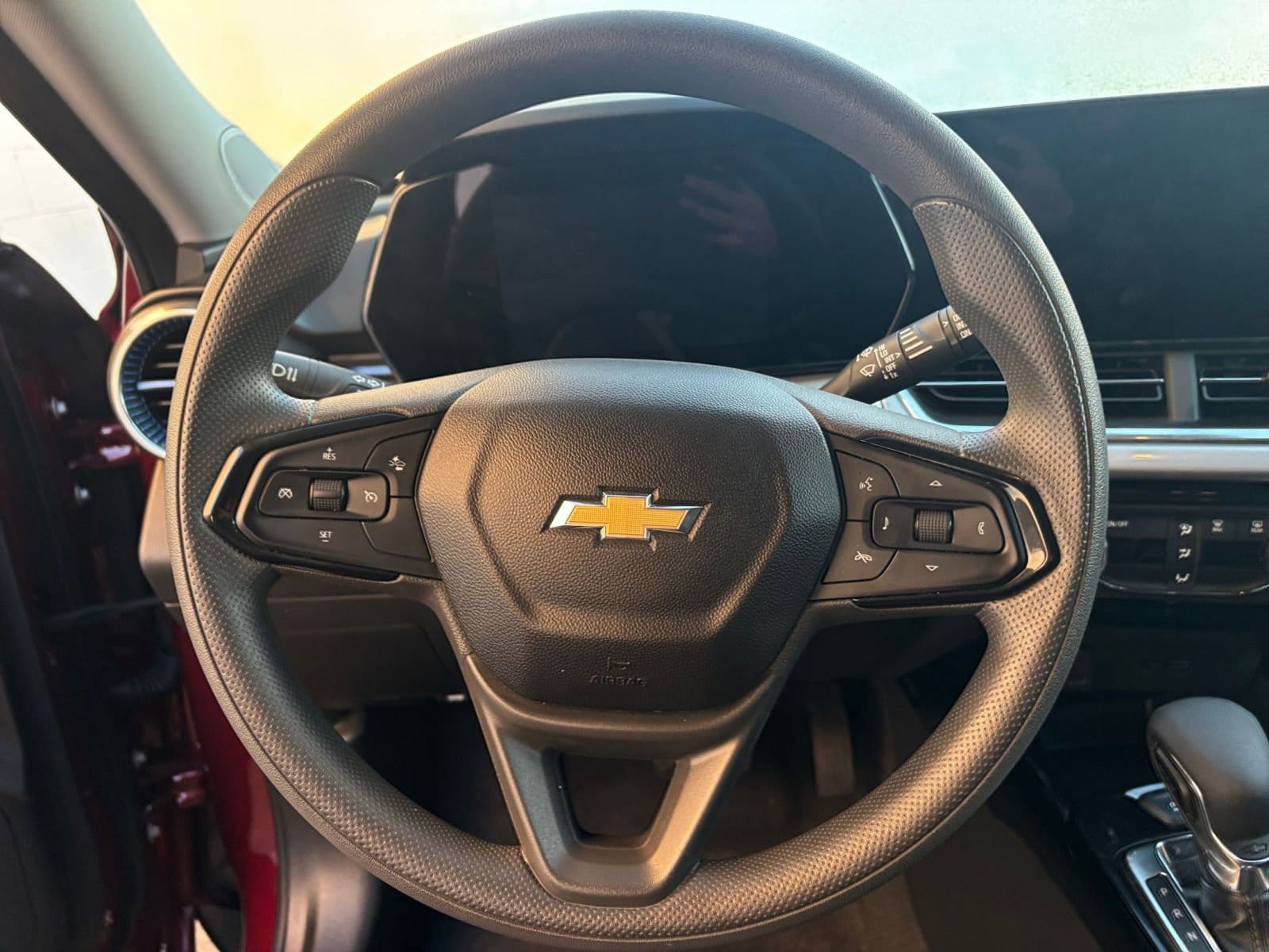 Thumbnail: 2025 Chevrolet Trax - 28