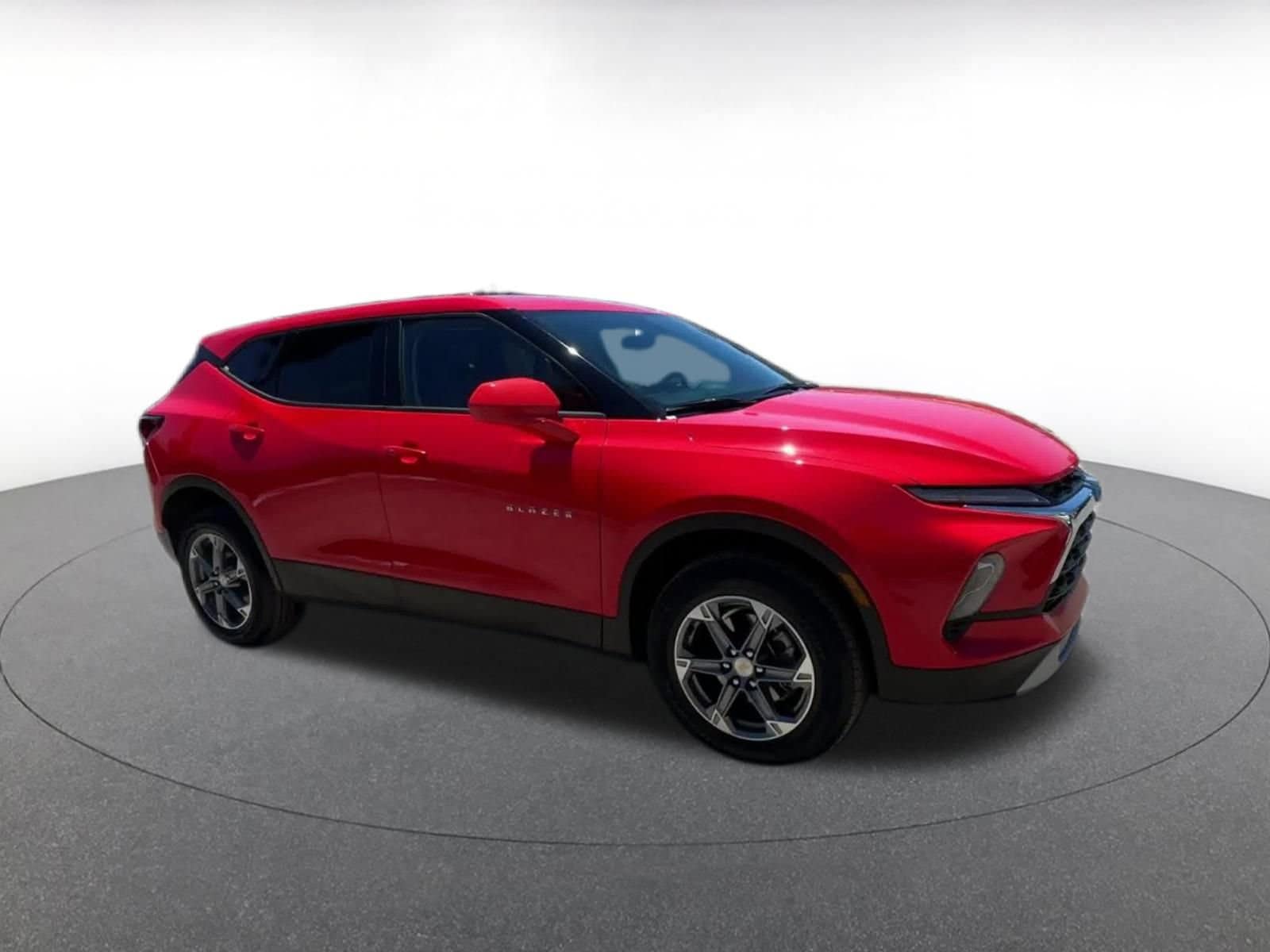 Thumbnail: 2025 Chevrolet Blazer - 2