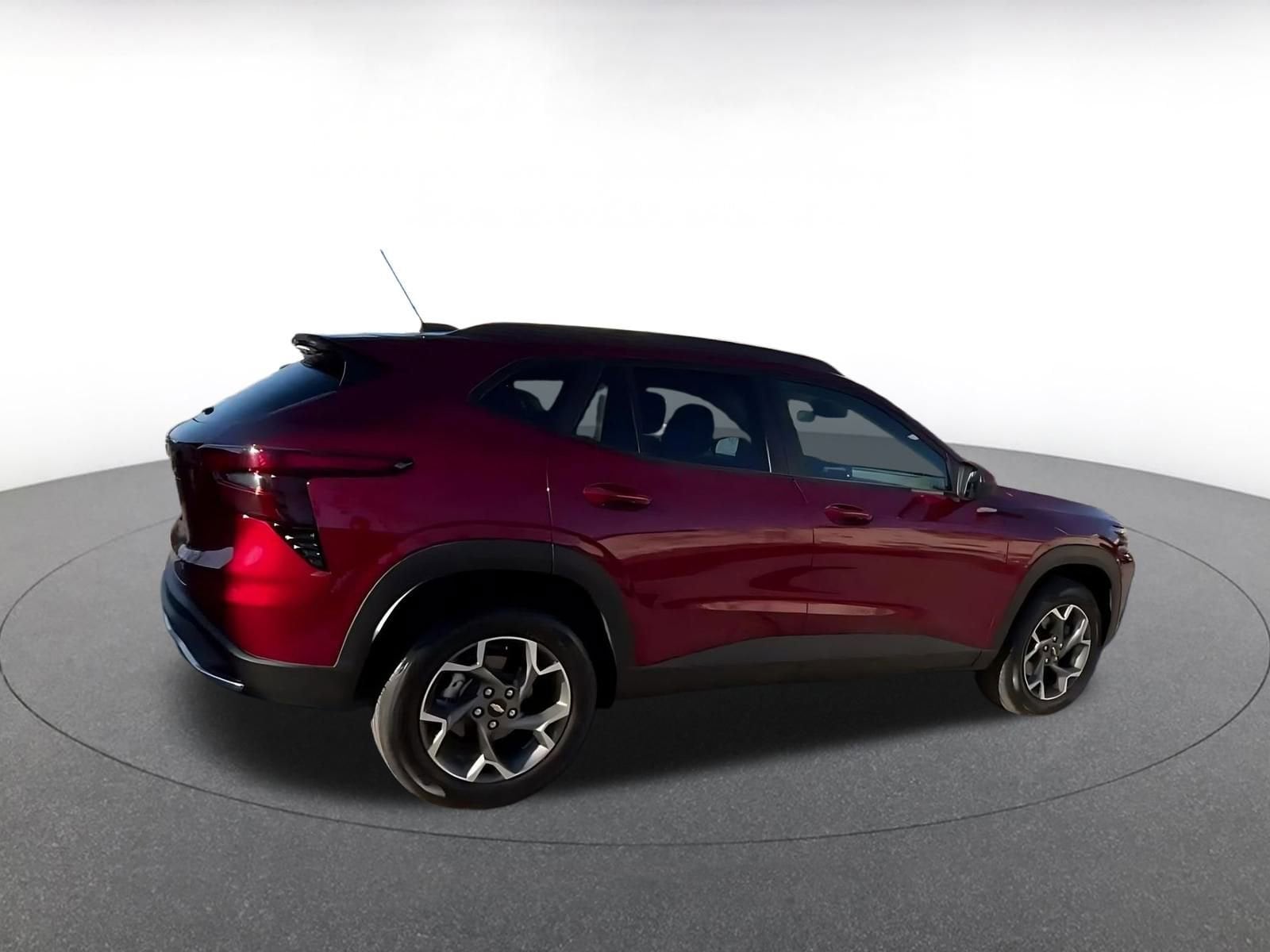 Thumbnail: 2025 Chevrolet Trax - 15