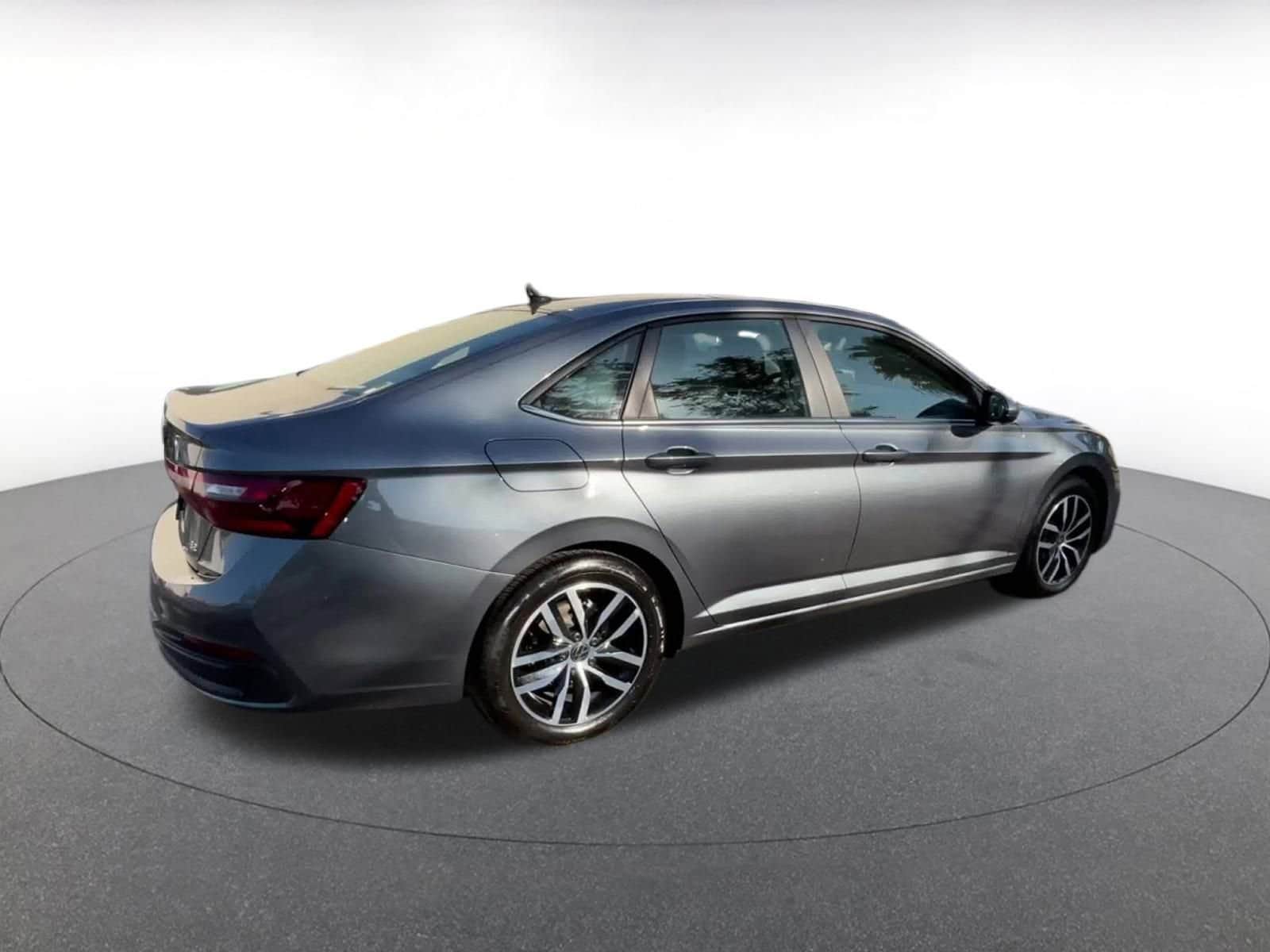 Thumbnail: 2025 Volkswagen Jetta - 22