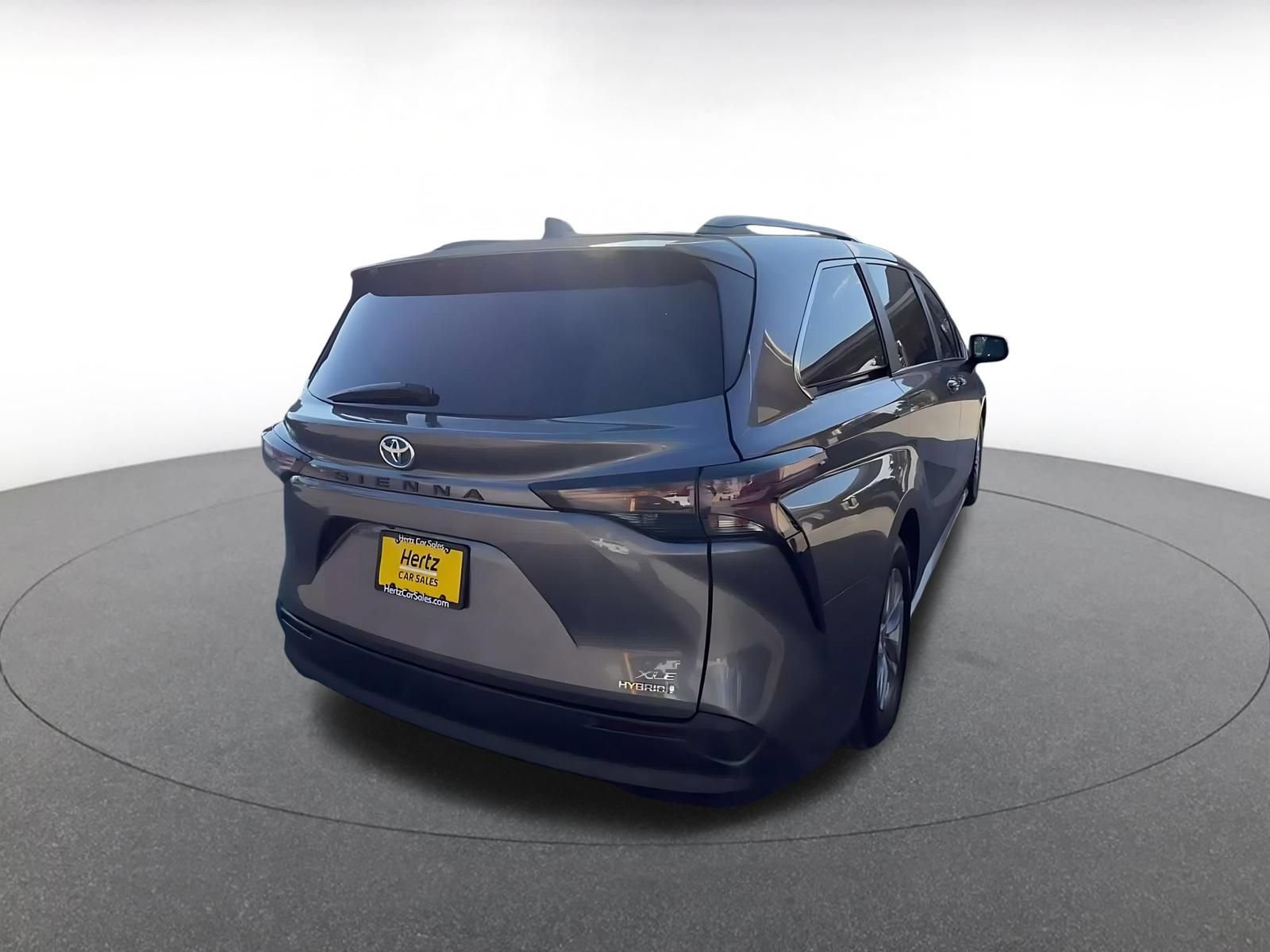 Thumbnail: 2024 Toyota Sienna - 14