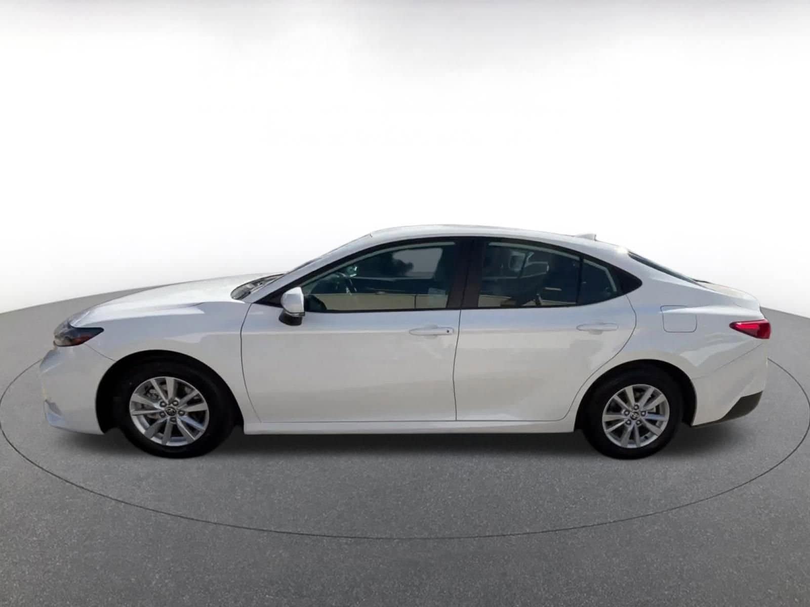 Thumbnail: 2025 Toyota Camry - 9