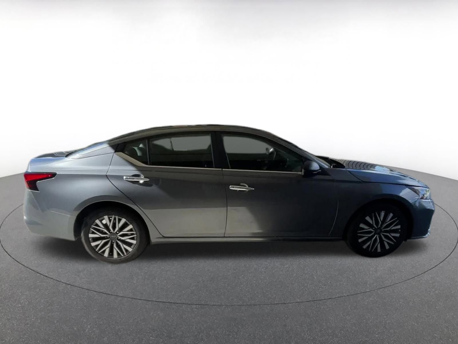 Thumbnail: 2025 Nissan Altima - 16