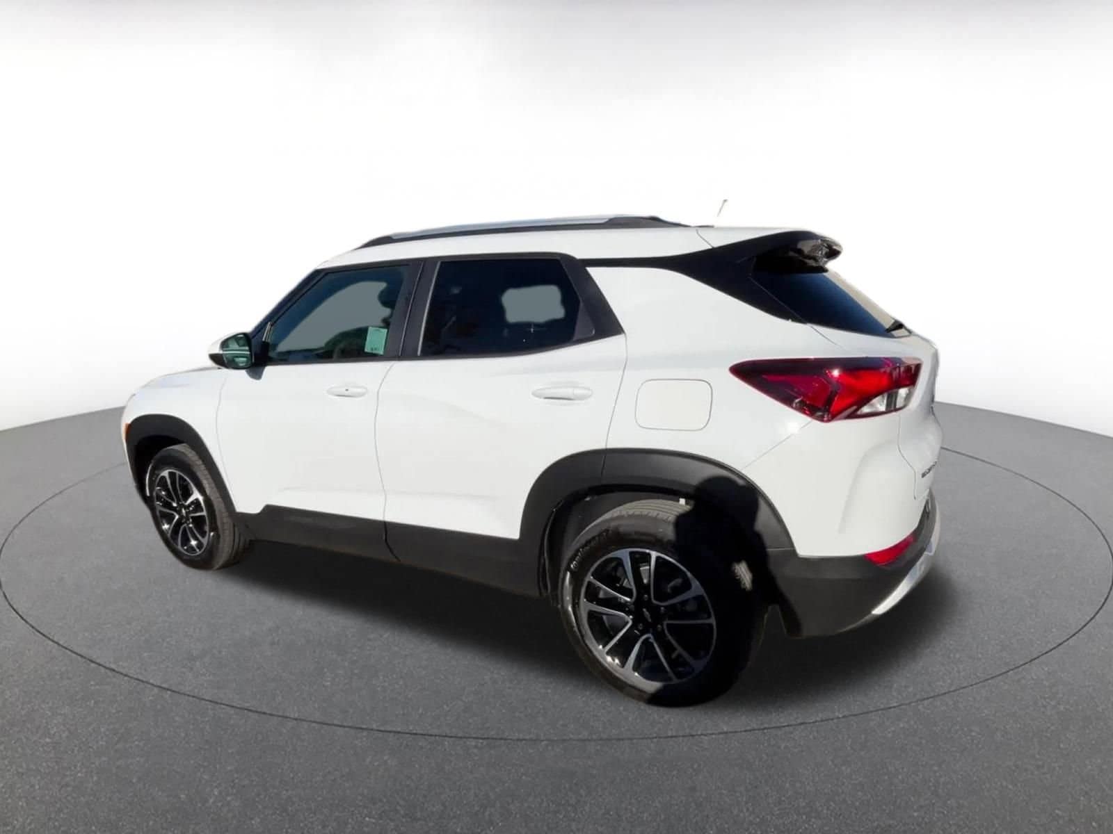 Thumbnail: 2025 Chevrolet TrailBlazer - 10