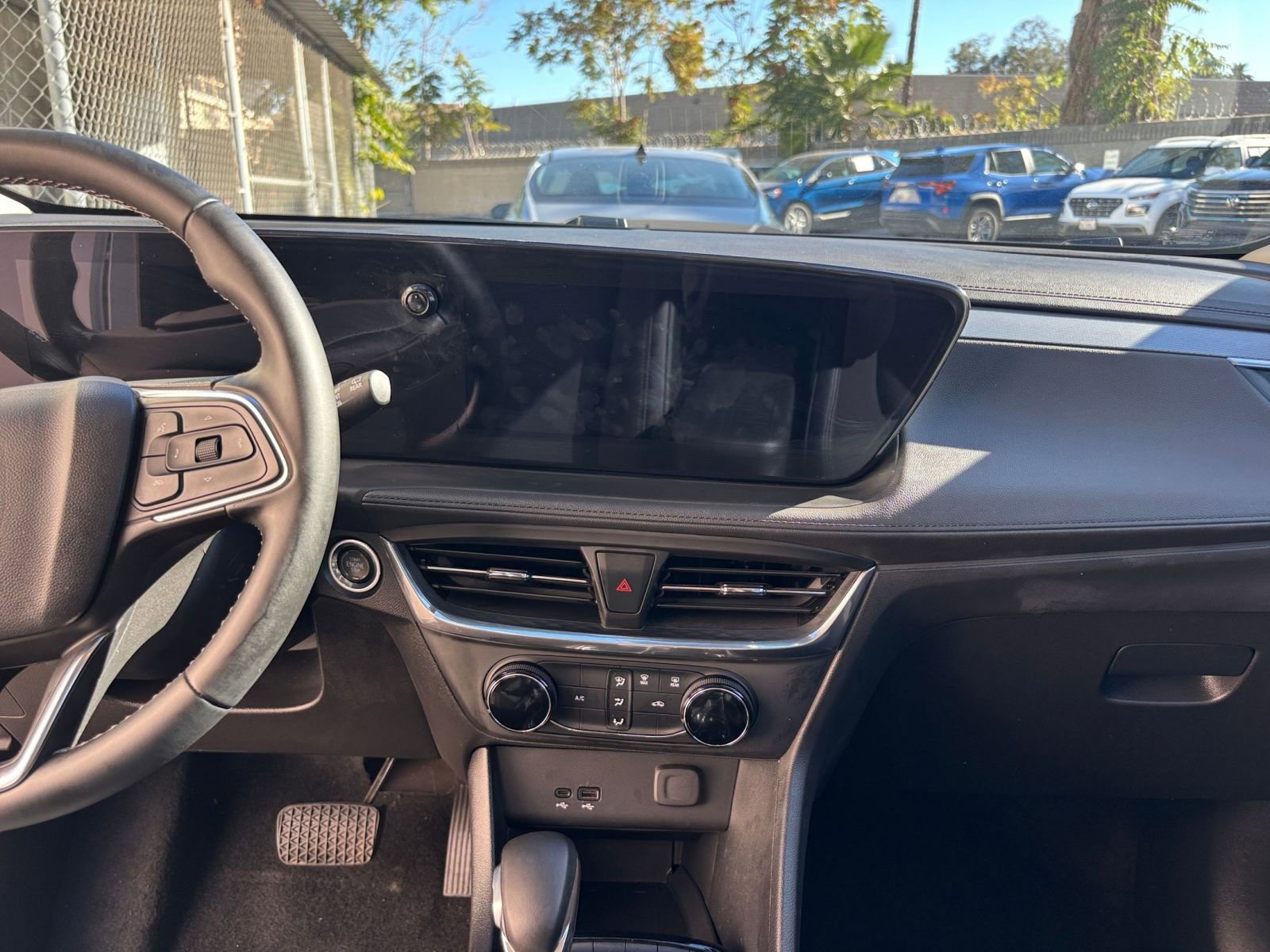 Thumbnail: 2025 Buick Encore GX - 18