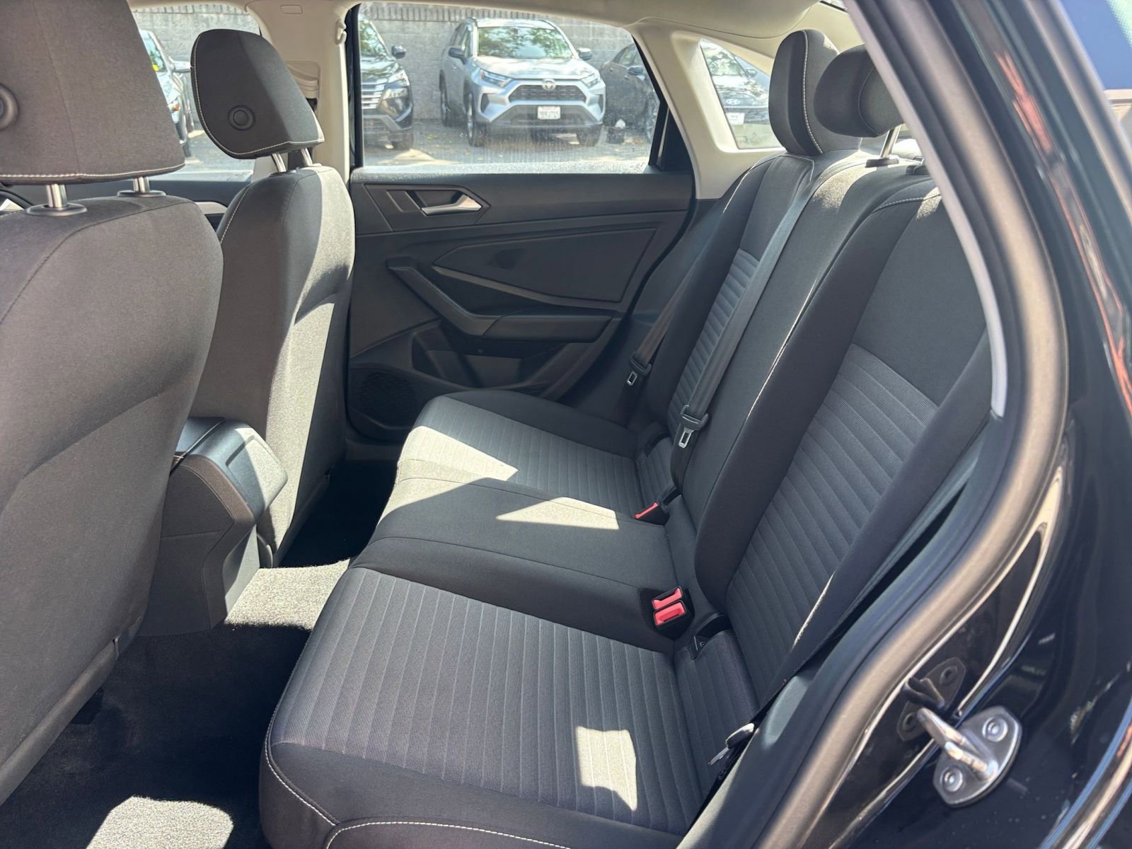 Thumbnail: 2025 Volkswagen Jetta - 25