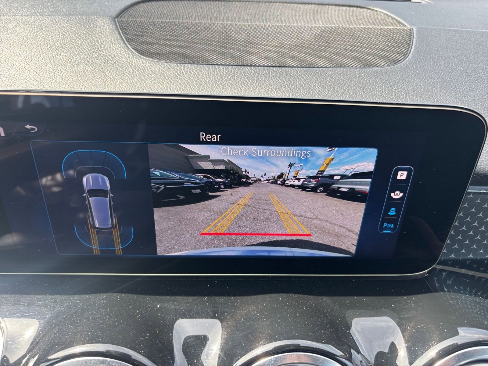 Thumbnail: 2024 Mercedes-Benz GLB - 17