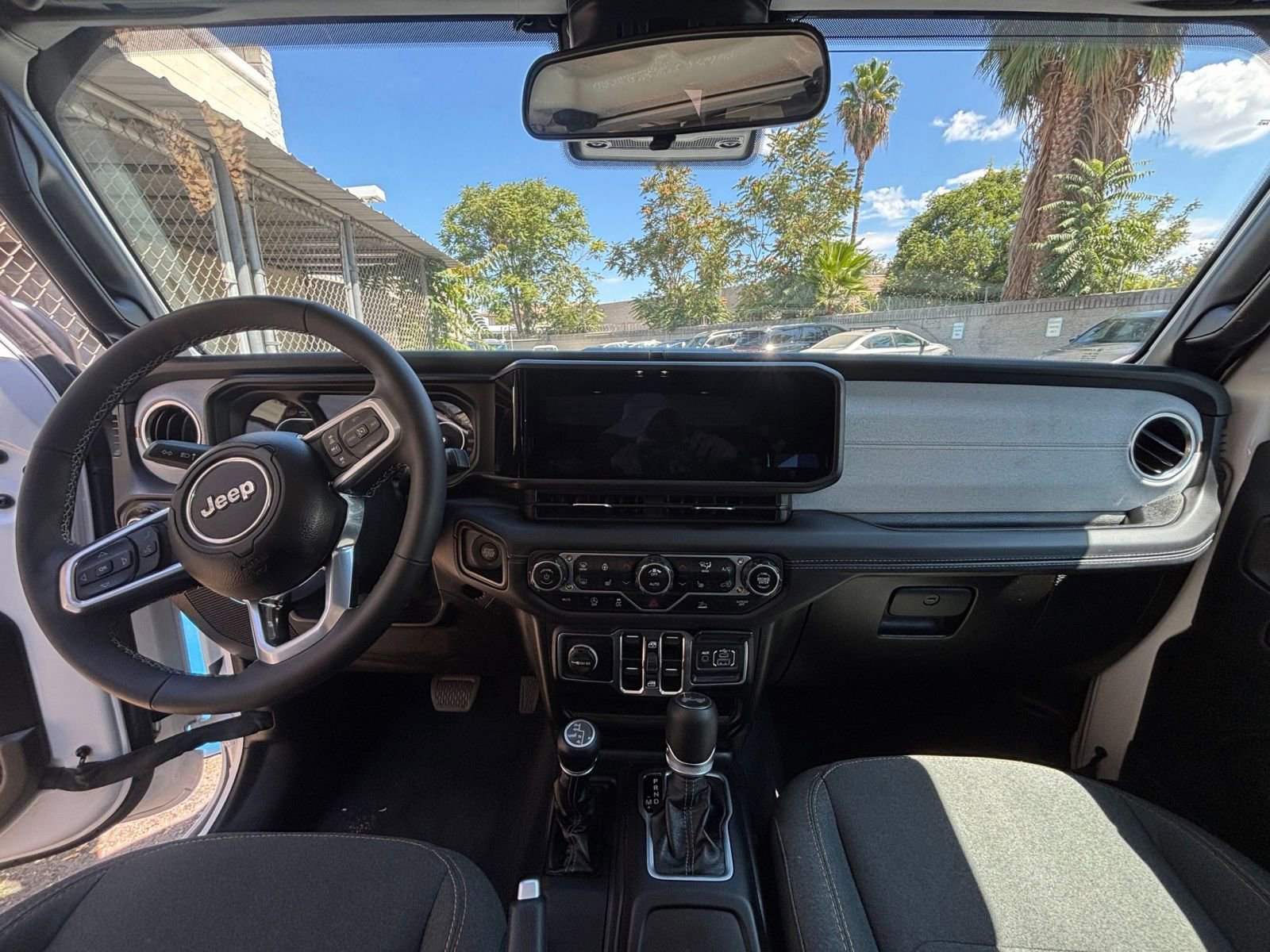 Thumbnail: 2025 Jeep Wrangler - 33