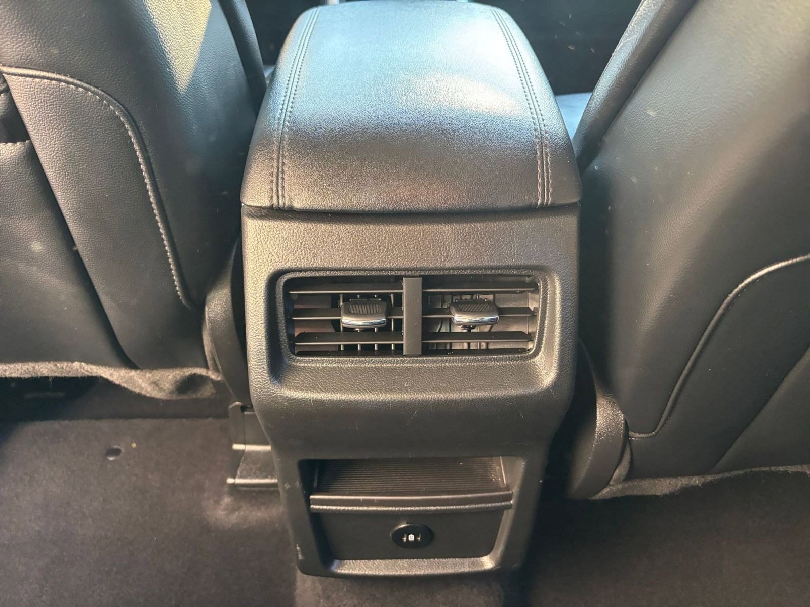 Thumbnail: 2023 Ford Edge - 24