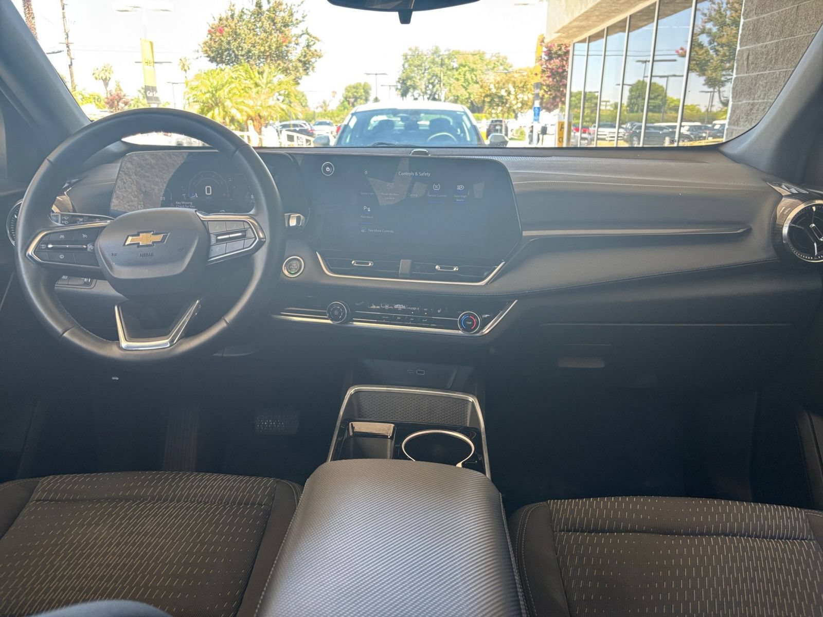 Thumbnail: 2025 Chevrolet Equinox - 33