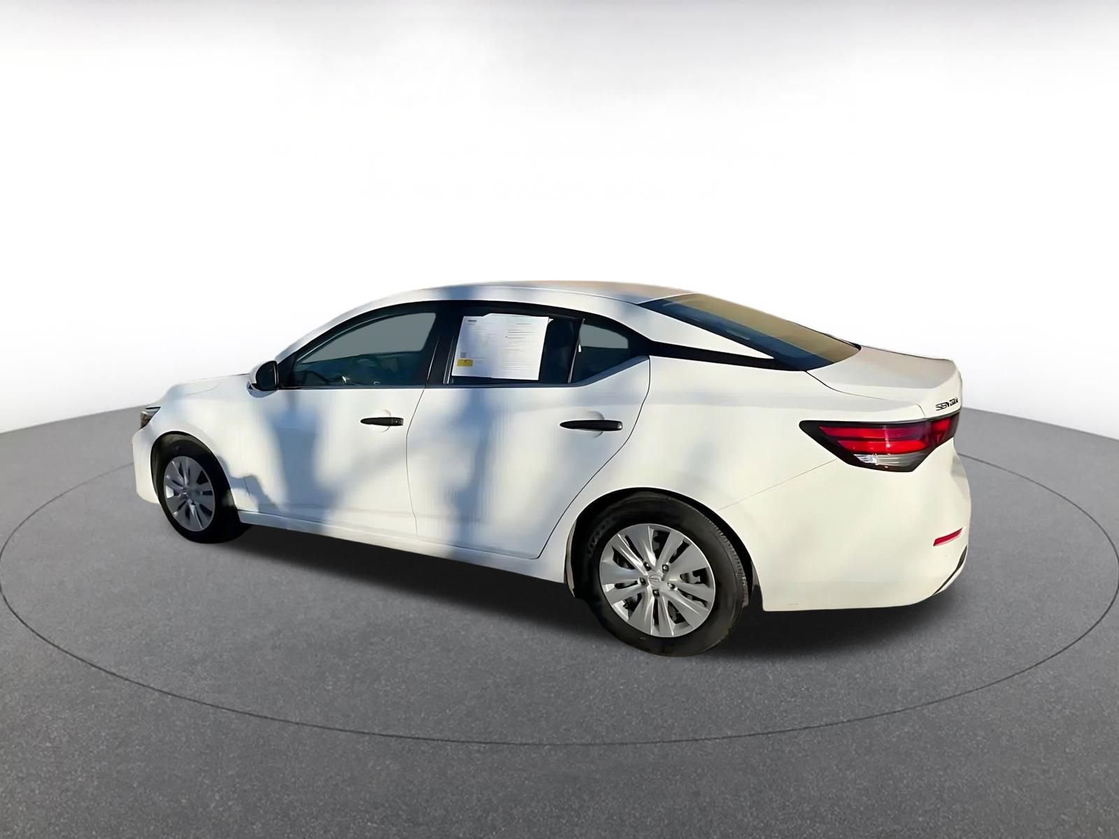 Thumbnail: 2025 Nissan Sentra - 10