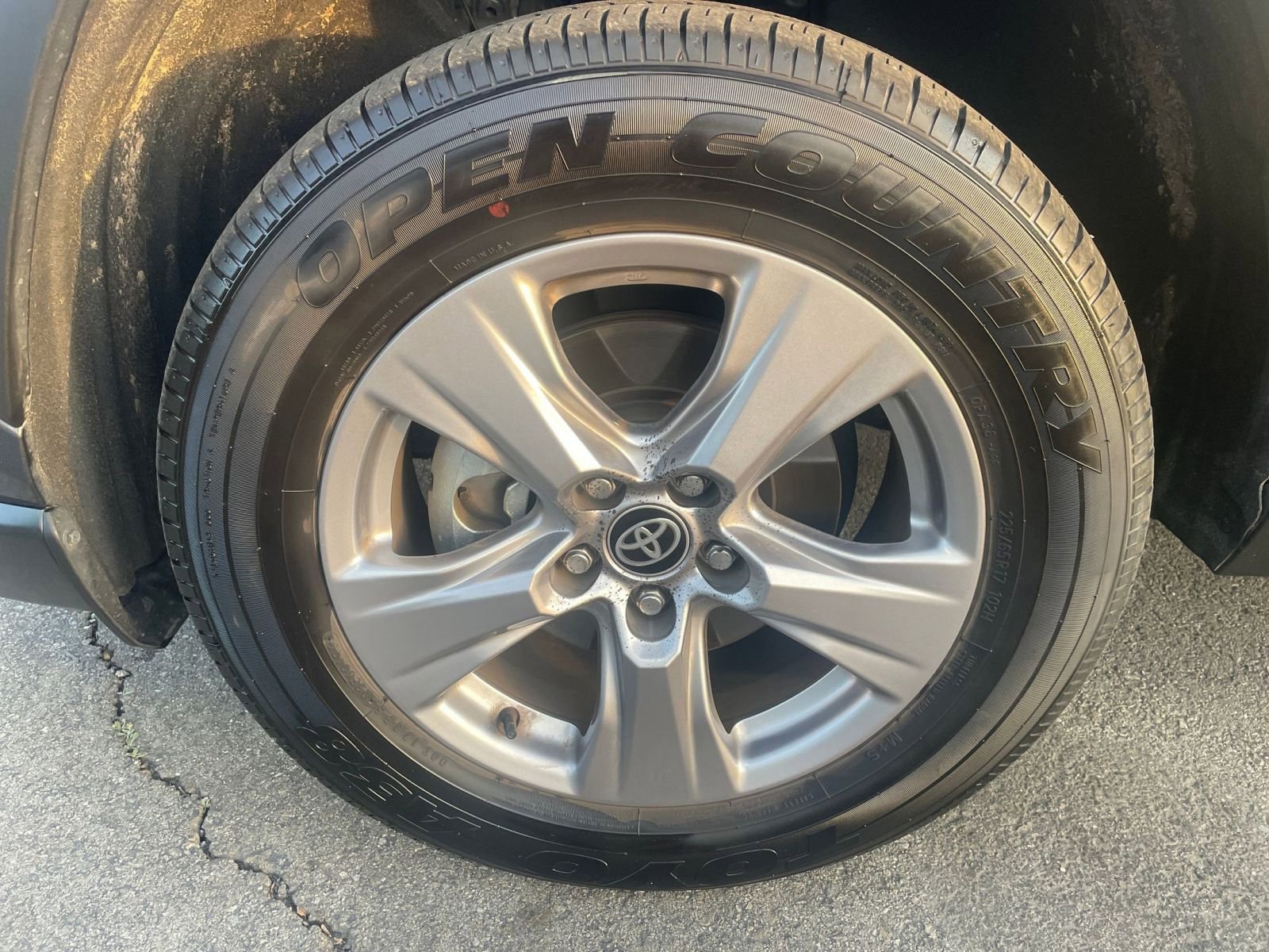 Thumbnail: 2025 Toyota RAV4 - 35