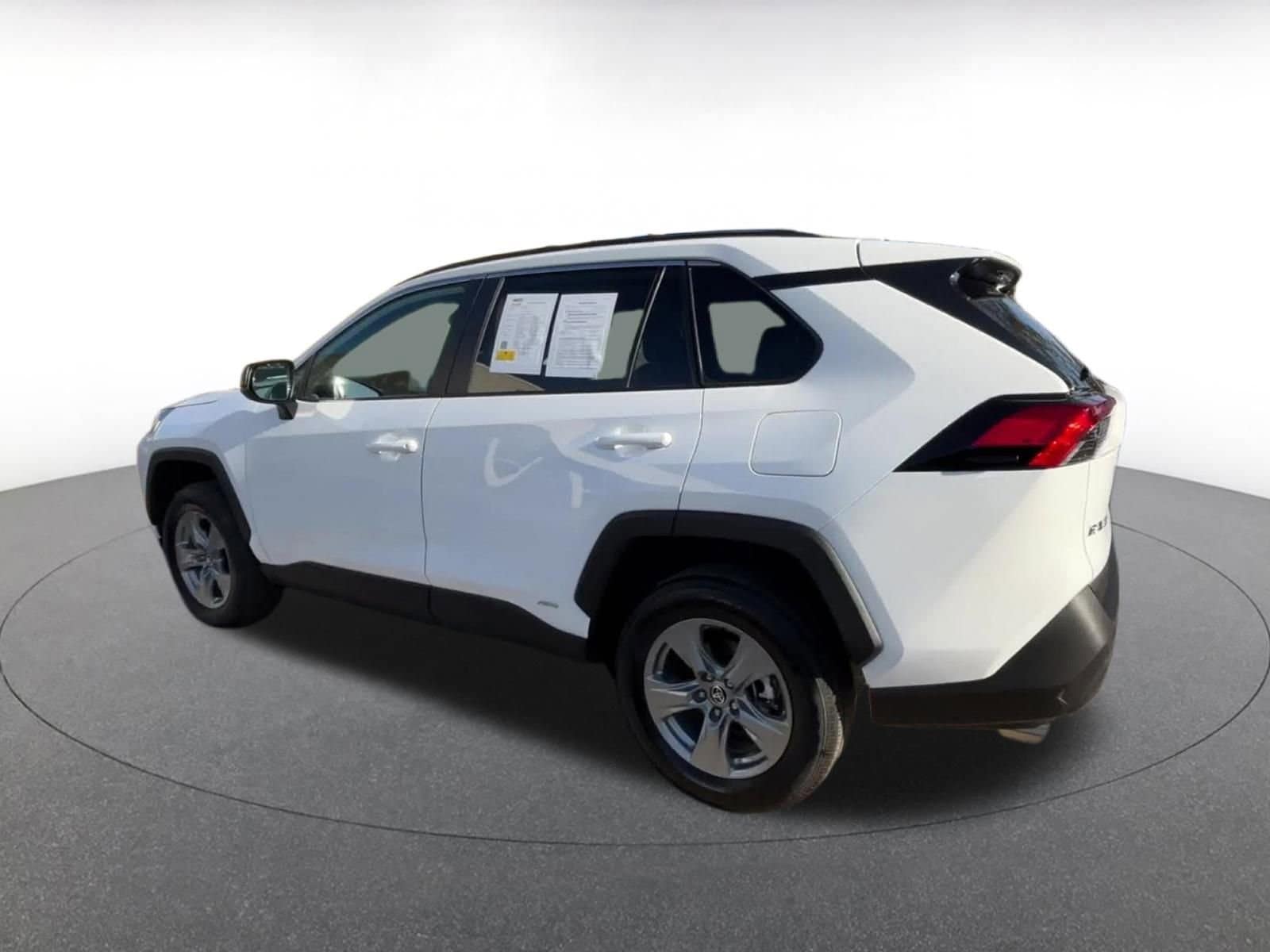 Thumbnail: 2025 Toyota RAV4 - 10