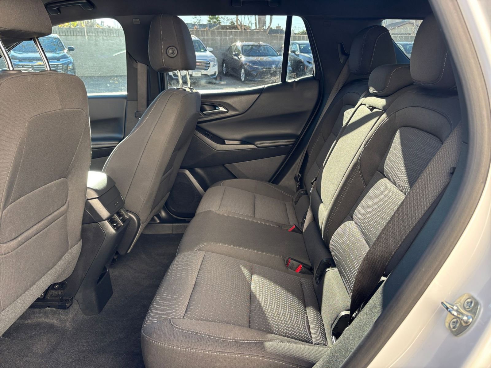 Thumbnail: 2025 Chevrolet Equinox - 25