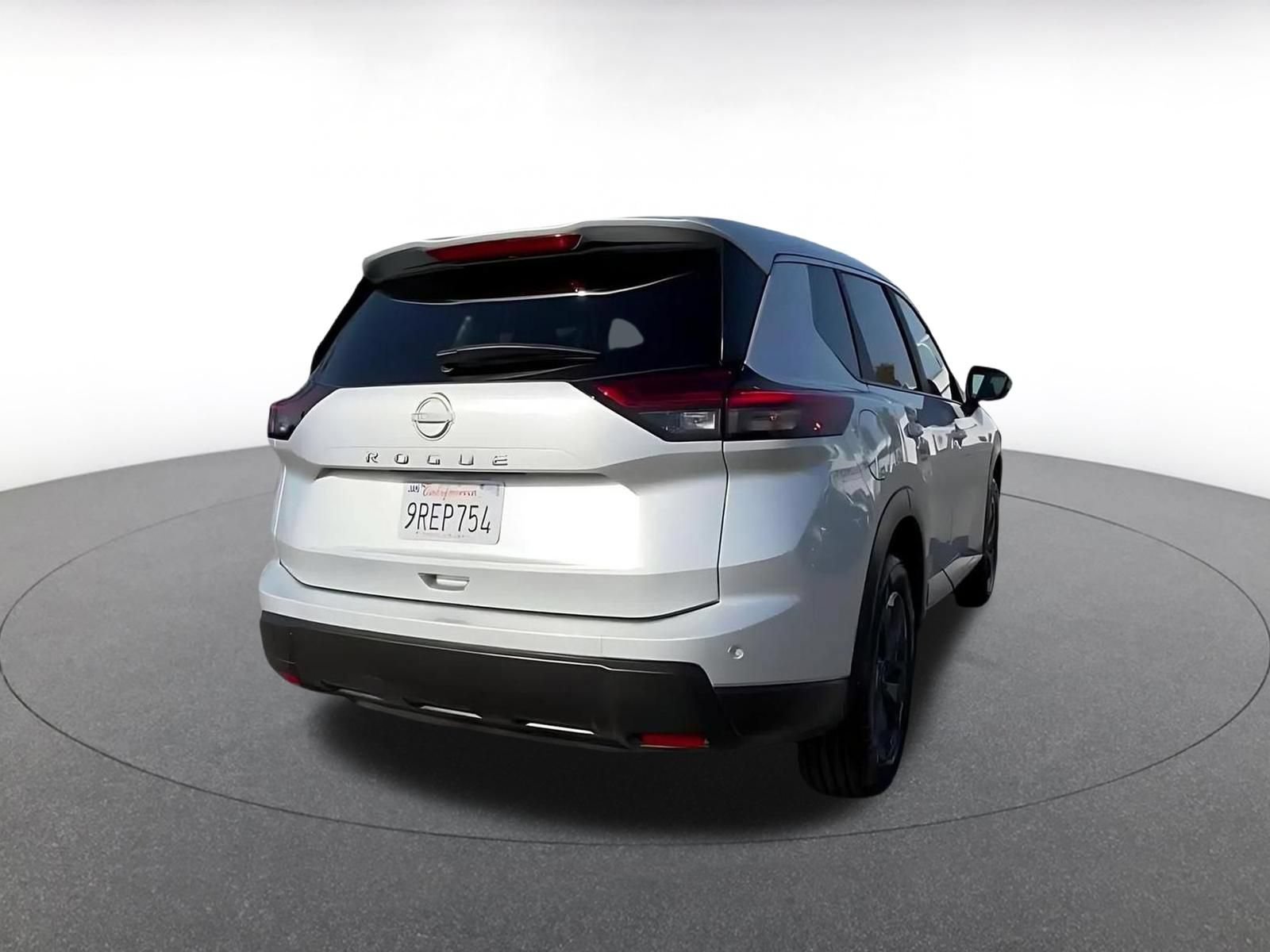 Thumbnail: 2025 Nissan Rogue - 14