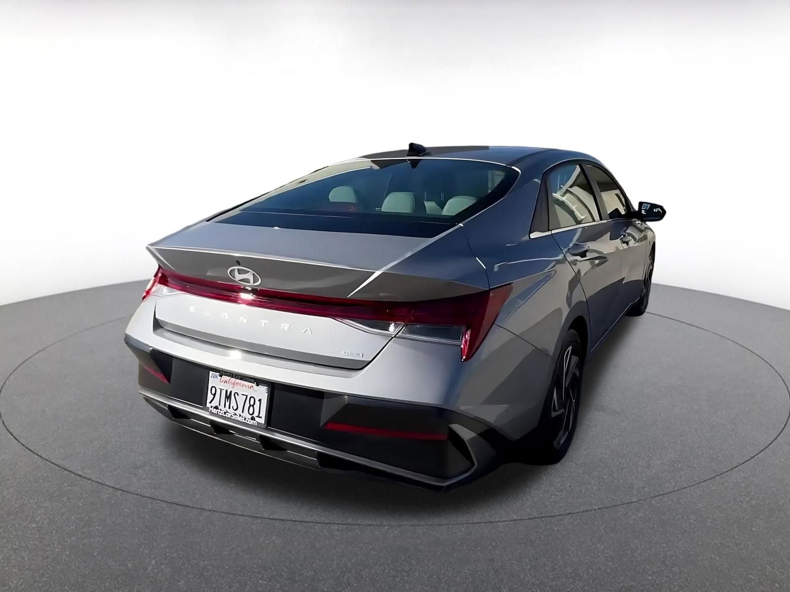 Thumbnail: 2025 Hyundai Elantra - 14