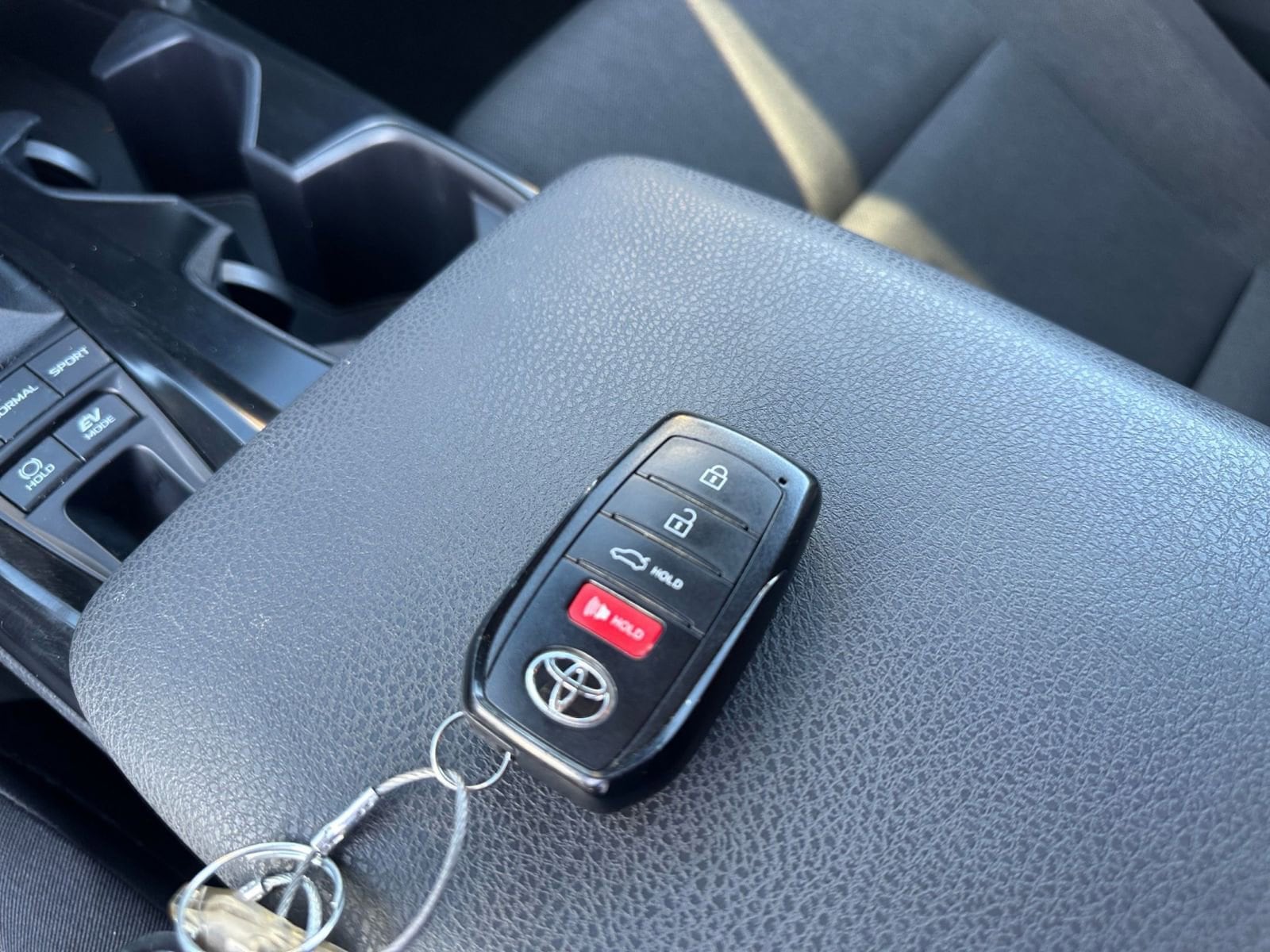 Thumbnail: 2025 Toyota Camry - 21