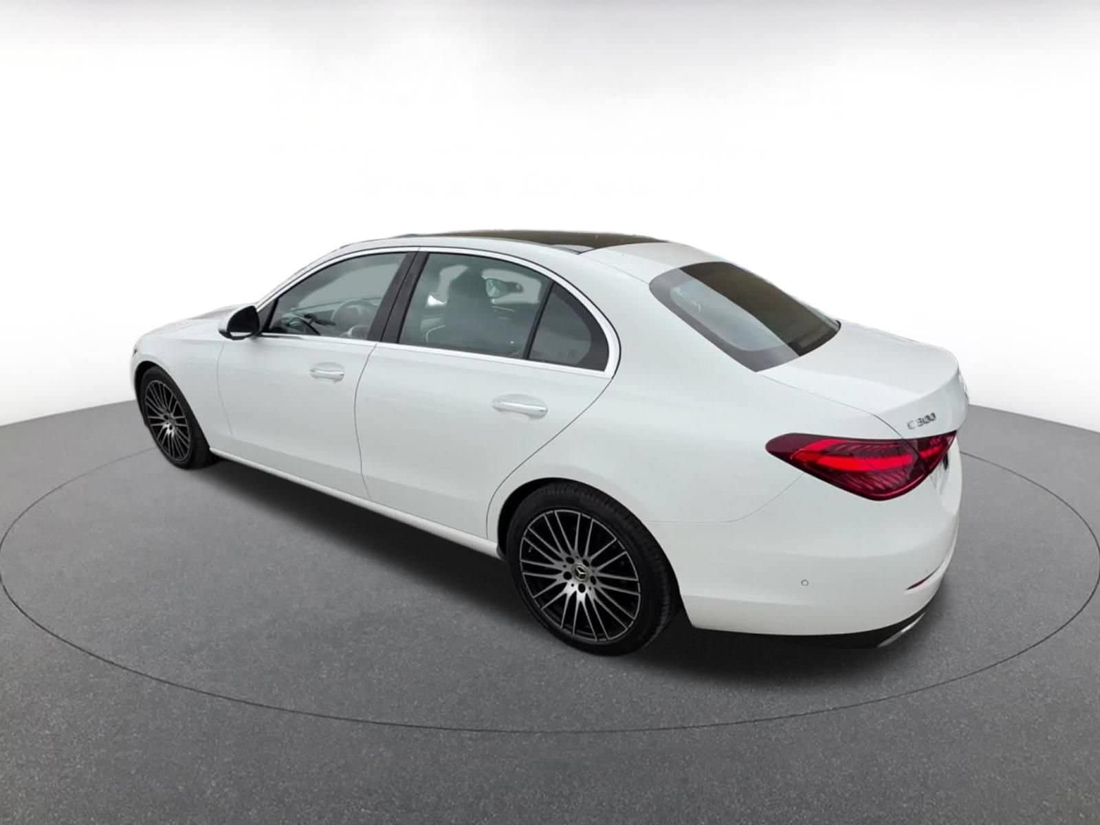 Thumbnail: 2024 Mercedes-Benz C-Class - 10