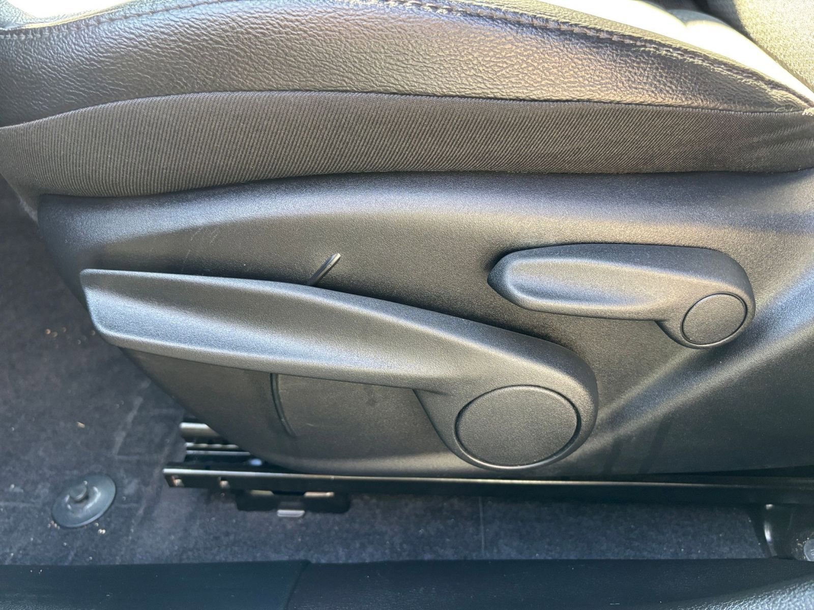 Thumbnail: 2025 Jeep Compass - 23