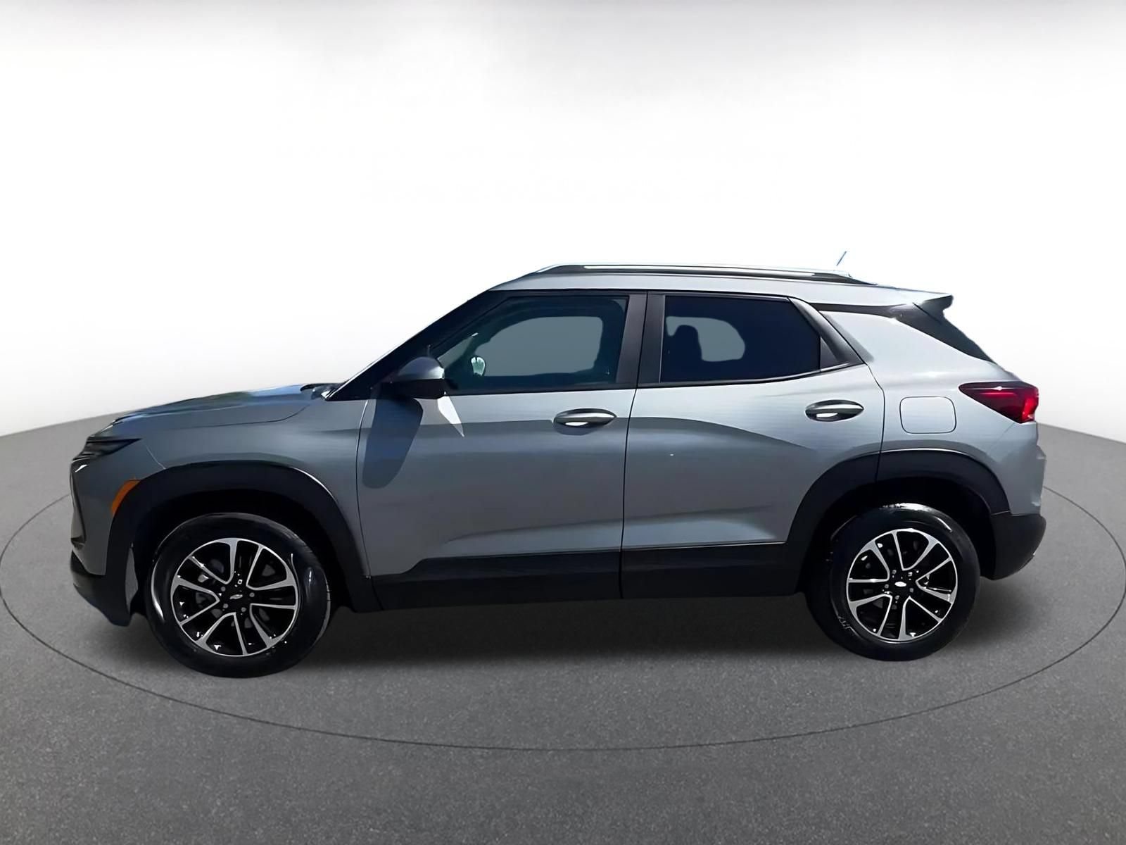 Thumbnail: 2025 Chevrolet TrailBlazer - 9