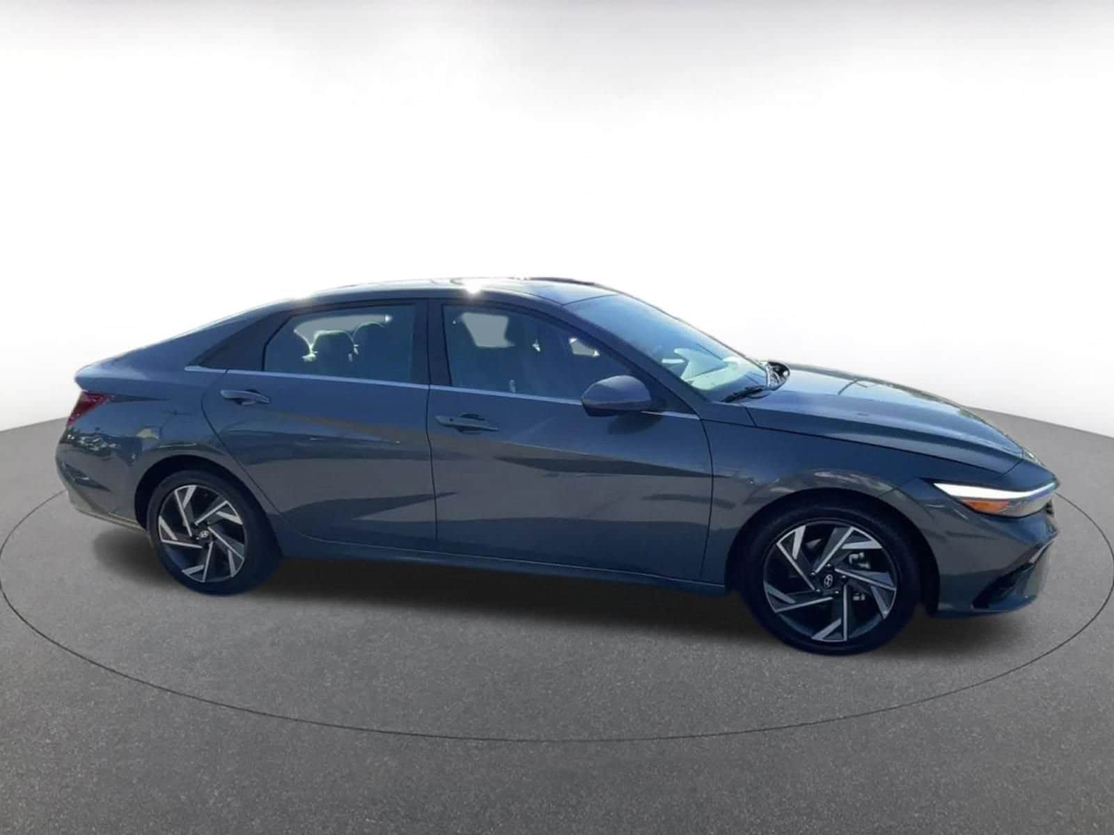 Thumbnail: 2025 Hyundai Elantra - 15