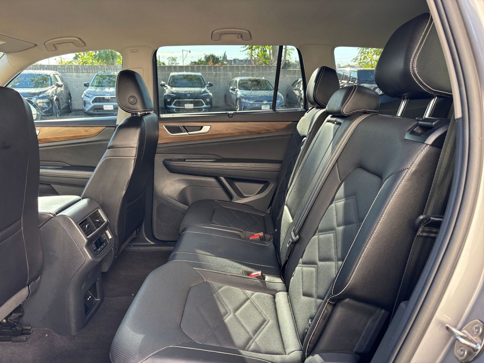 Thumbnail: 2025 Volkswagen Atlas - 27