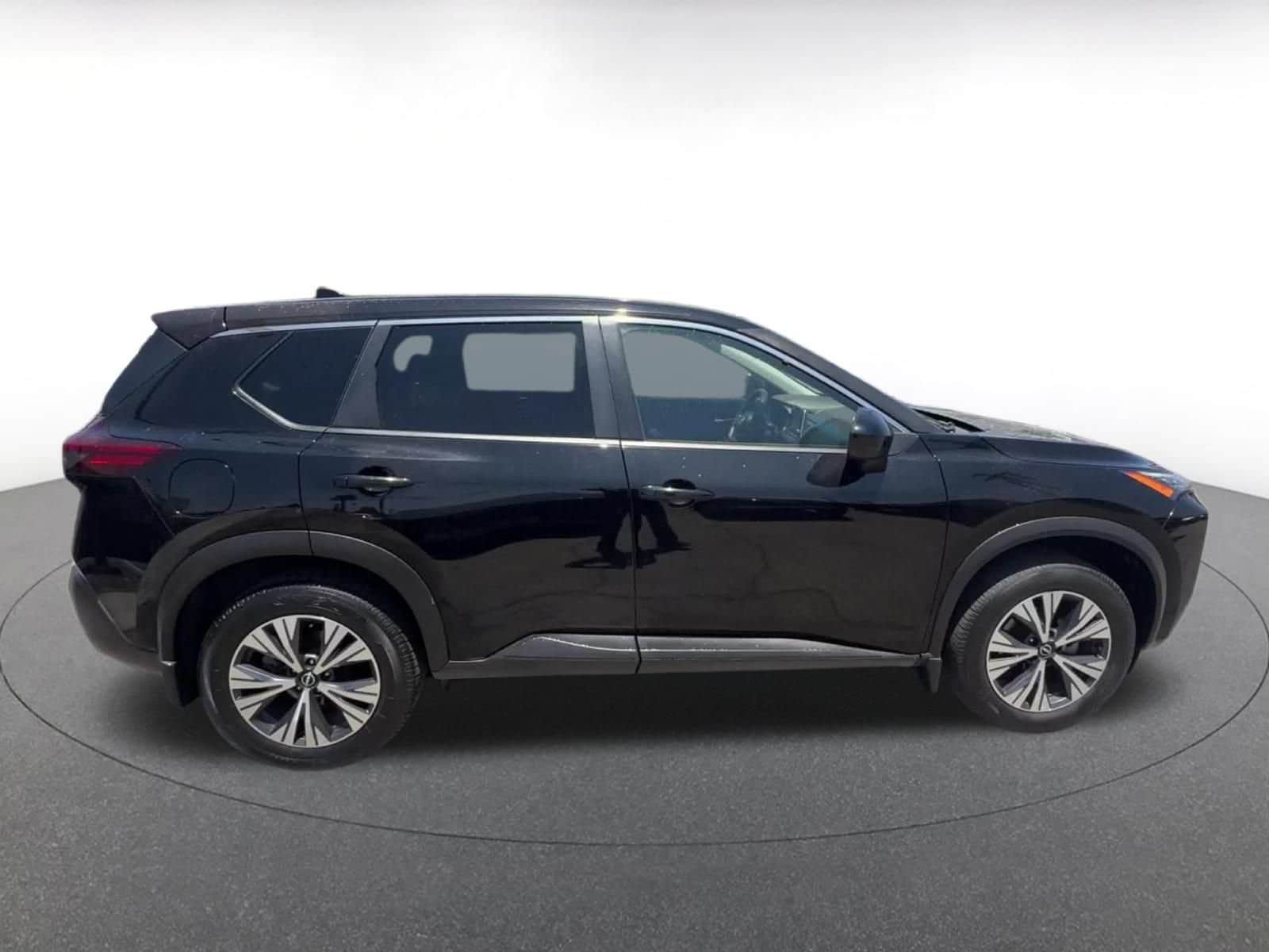 Thumbnail: 2023 Nissan Rogue - 16