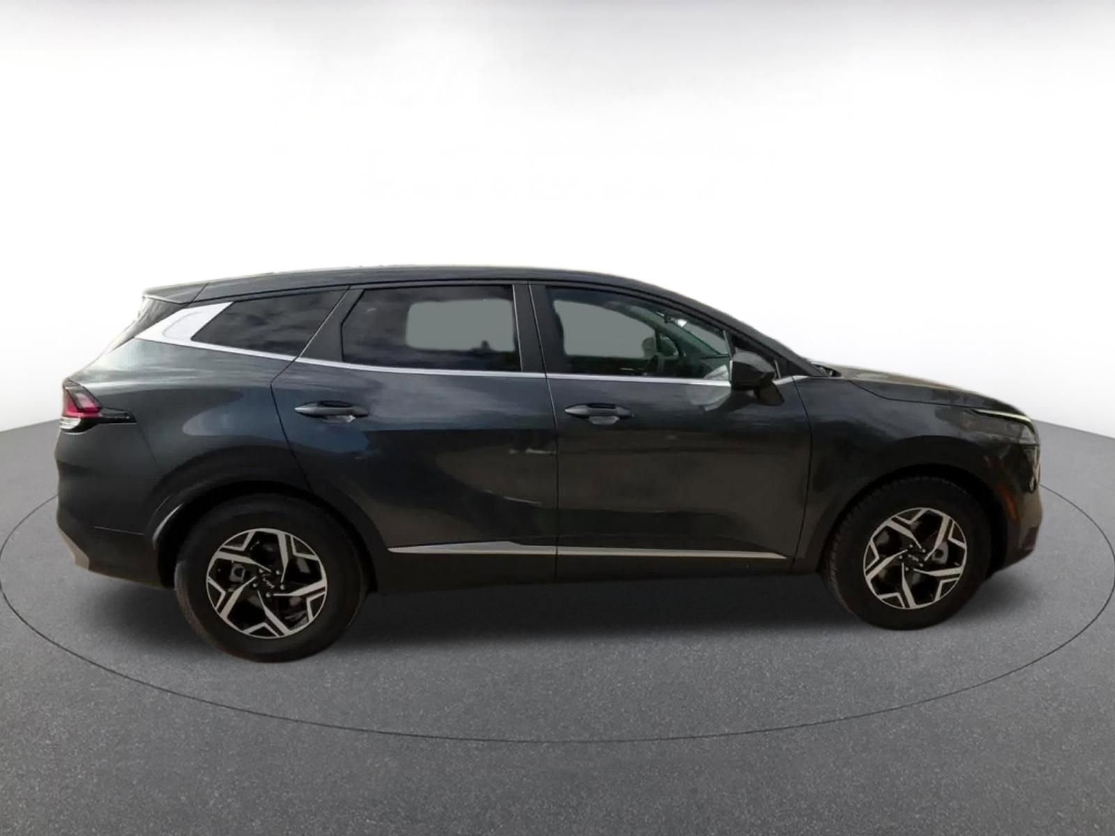 Thumbnail: 2025 Kia Sportage - 16