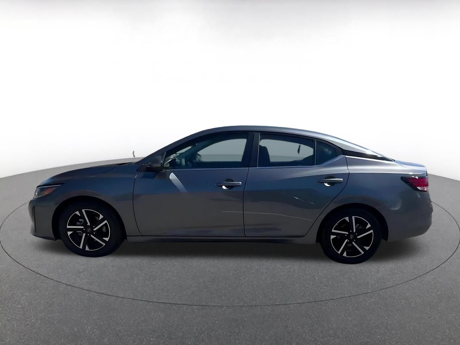 Thumbnail: 2025 Nissan Sentra - 9