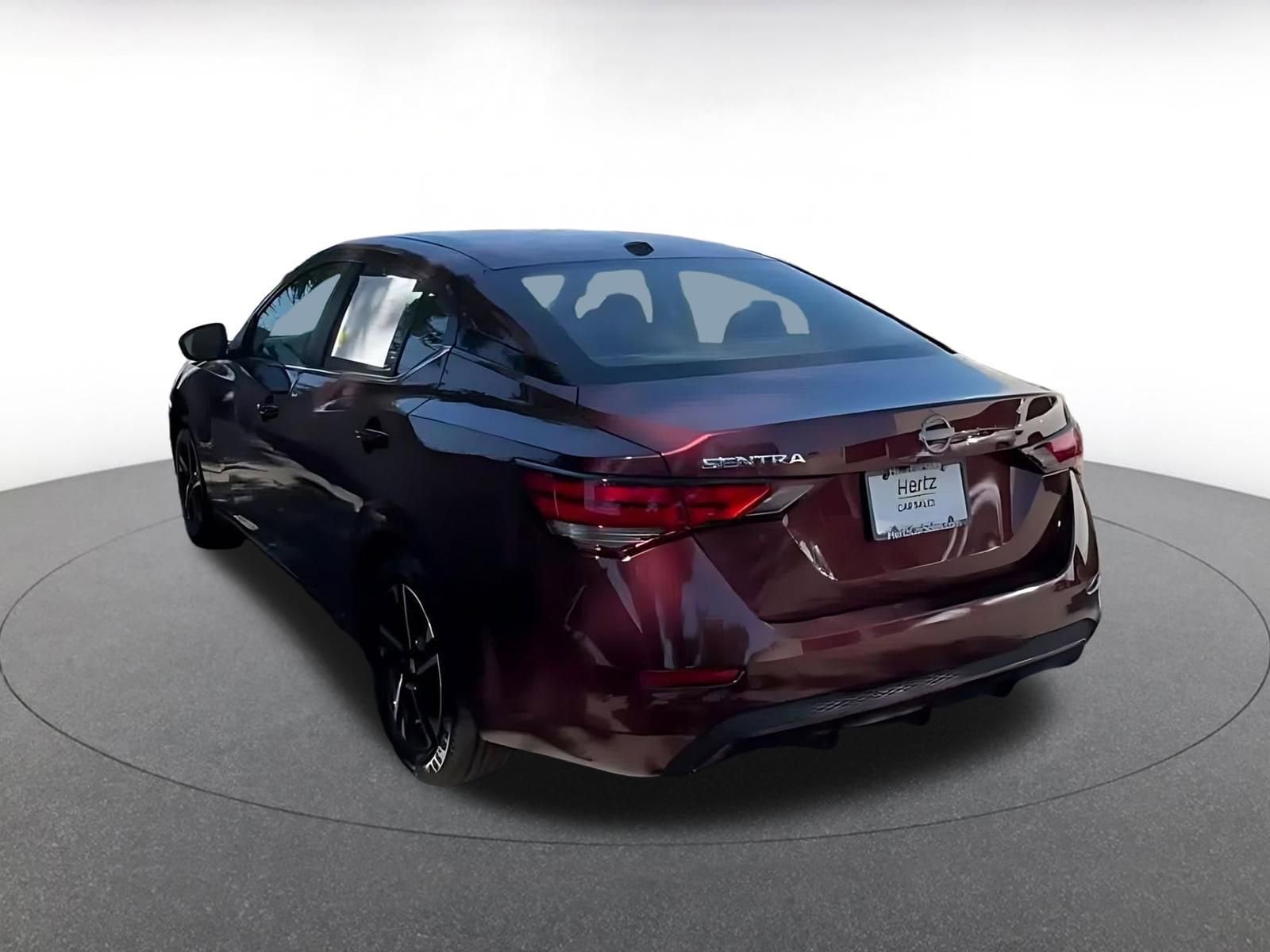 Thumbnail: 2024 Nissan Altima - 10