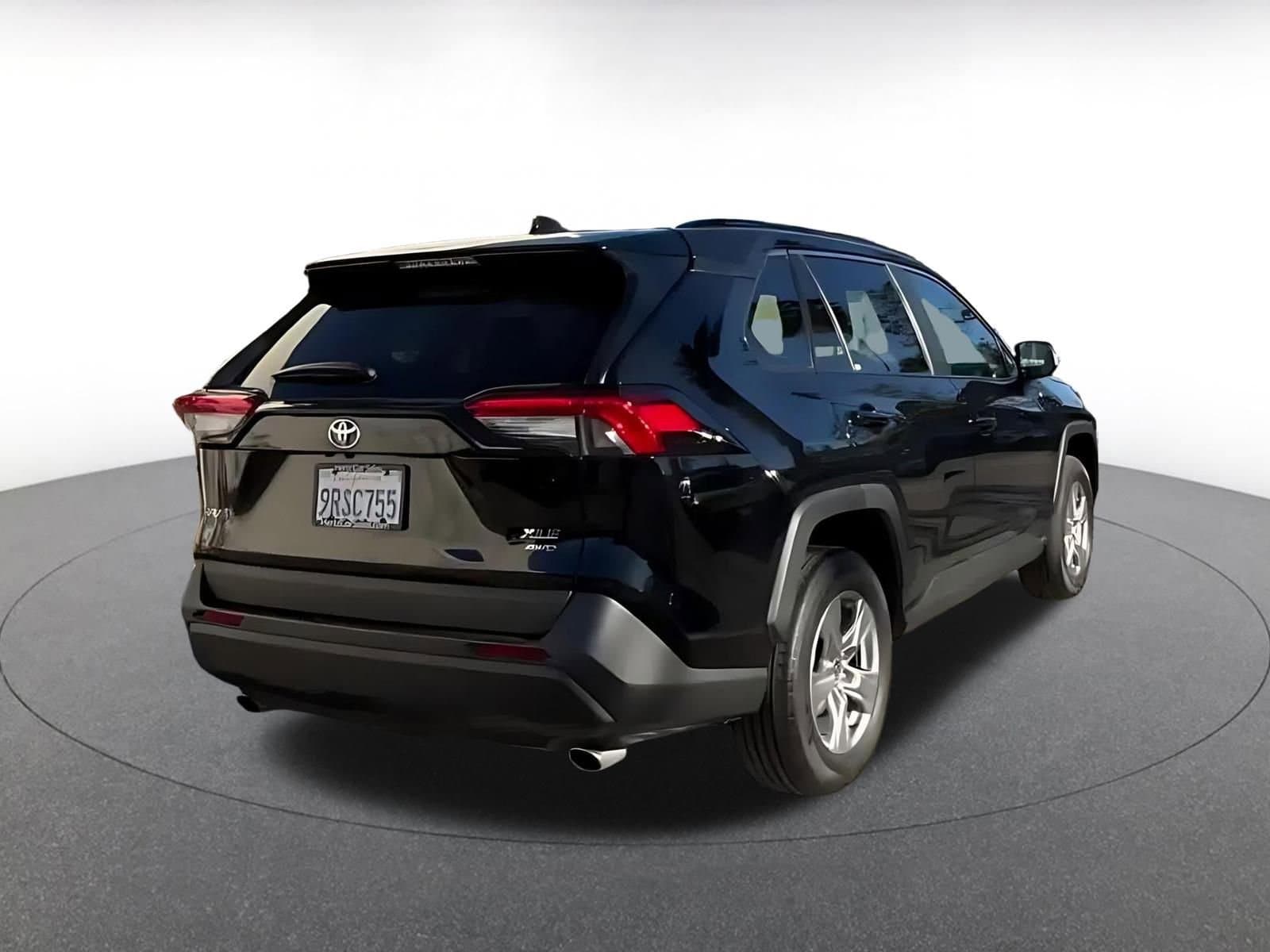 Thumbnail: 2025 Toyota RAV4 - 14