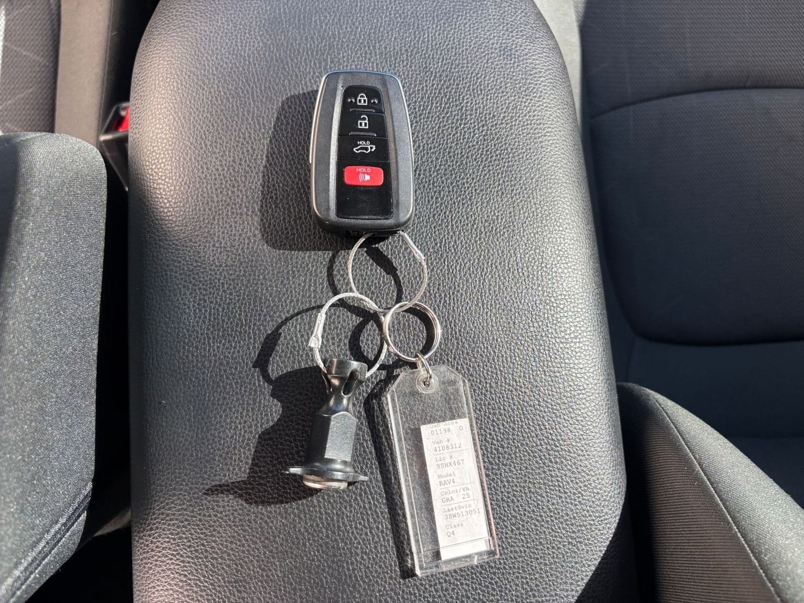 Thumbnail: 2025 Toyota RAV4 - 22