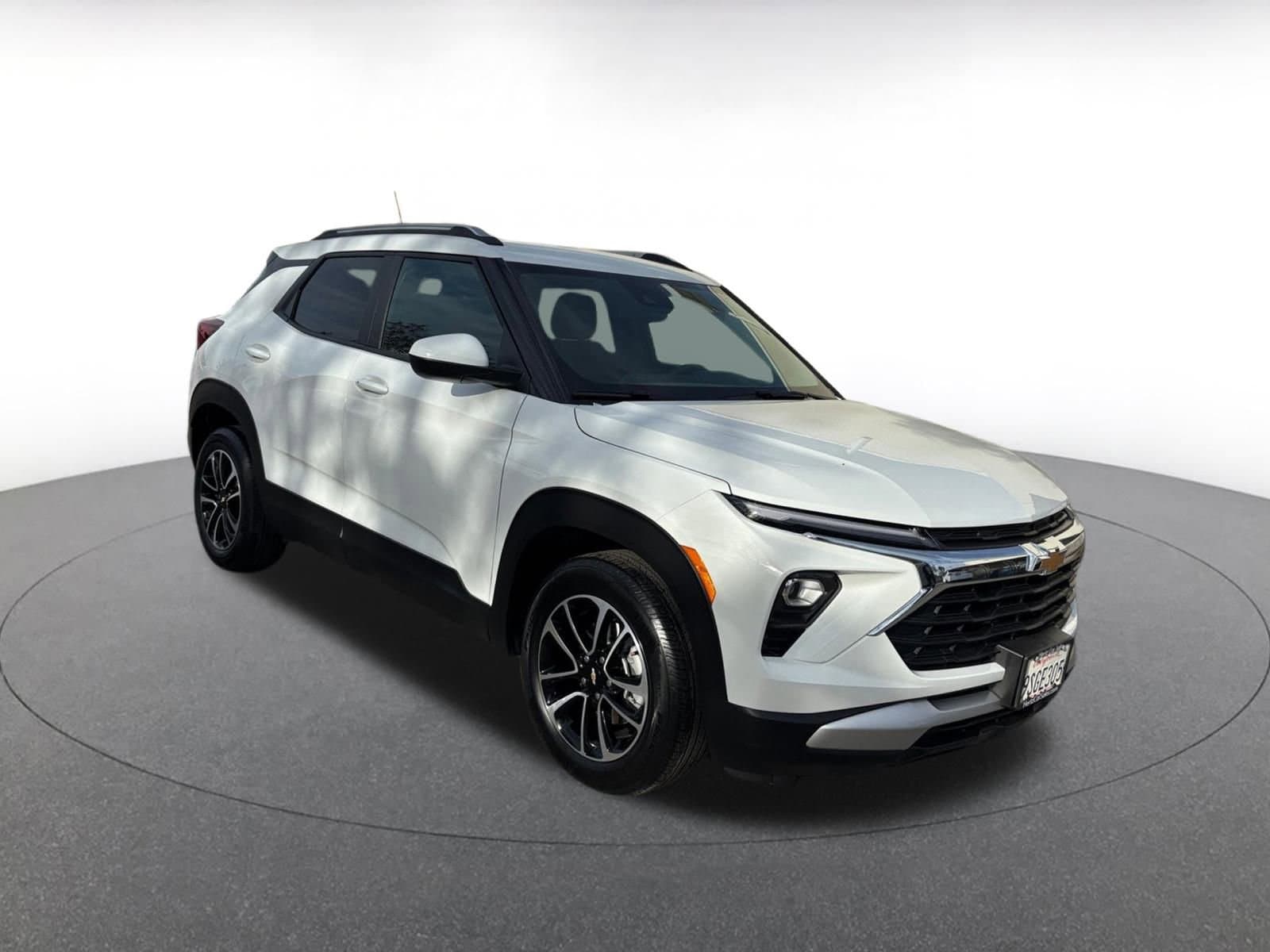 Thumbnail: 2025 Chevrolet TrailBlazer - 1