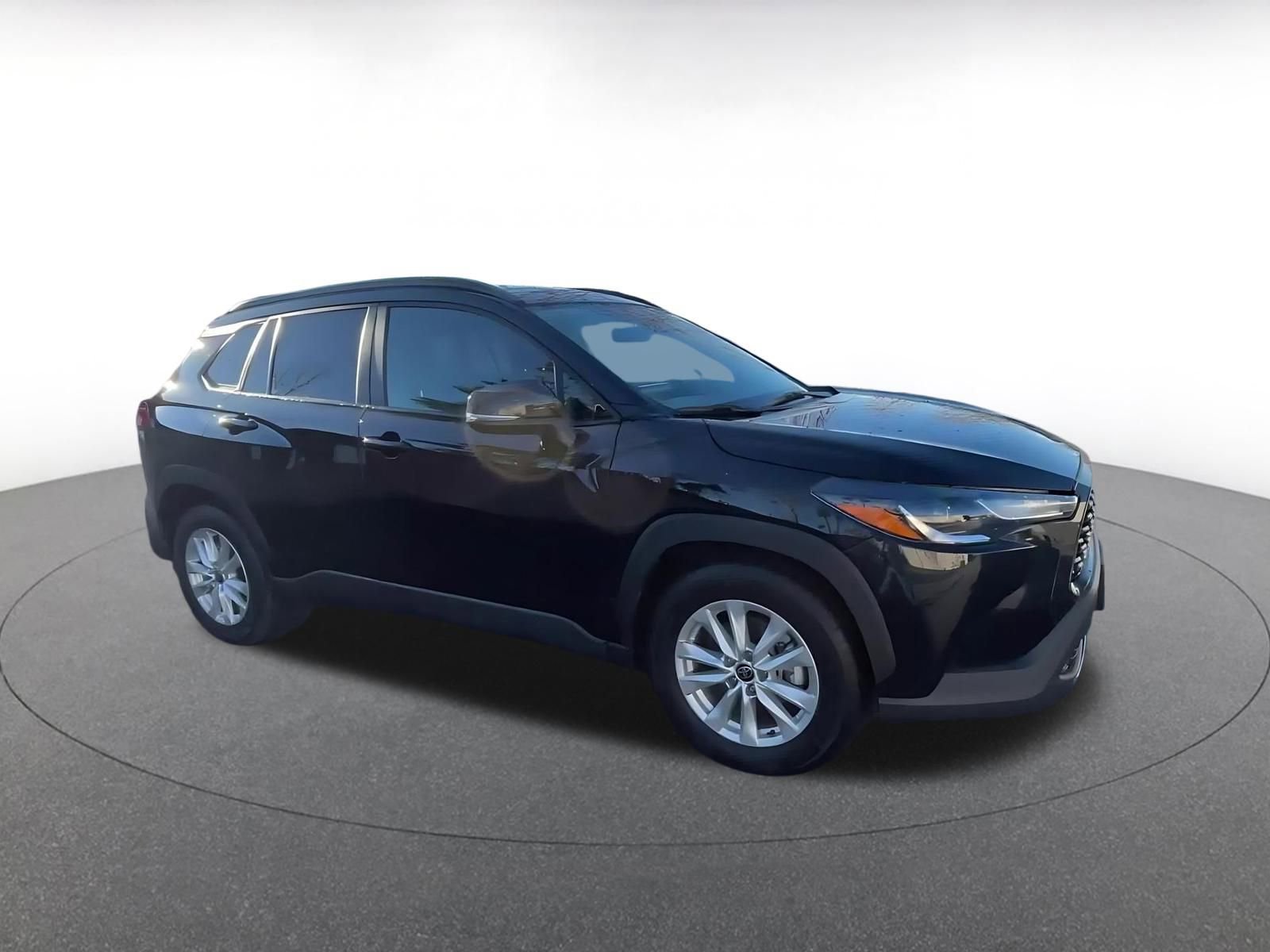 Thumbnail: 2025 Toyota Corolla Cross - 2